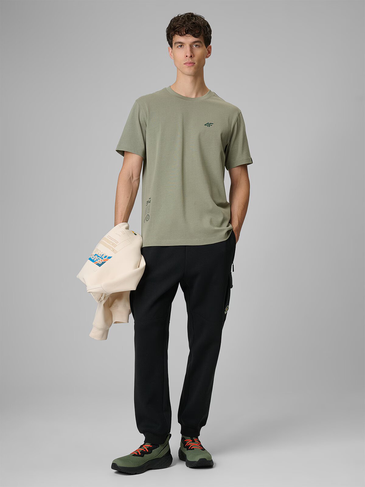 4F Tricou regular cu imprimeu bărbați - kaki S