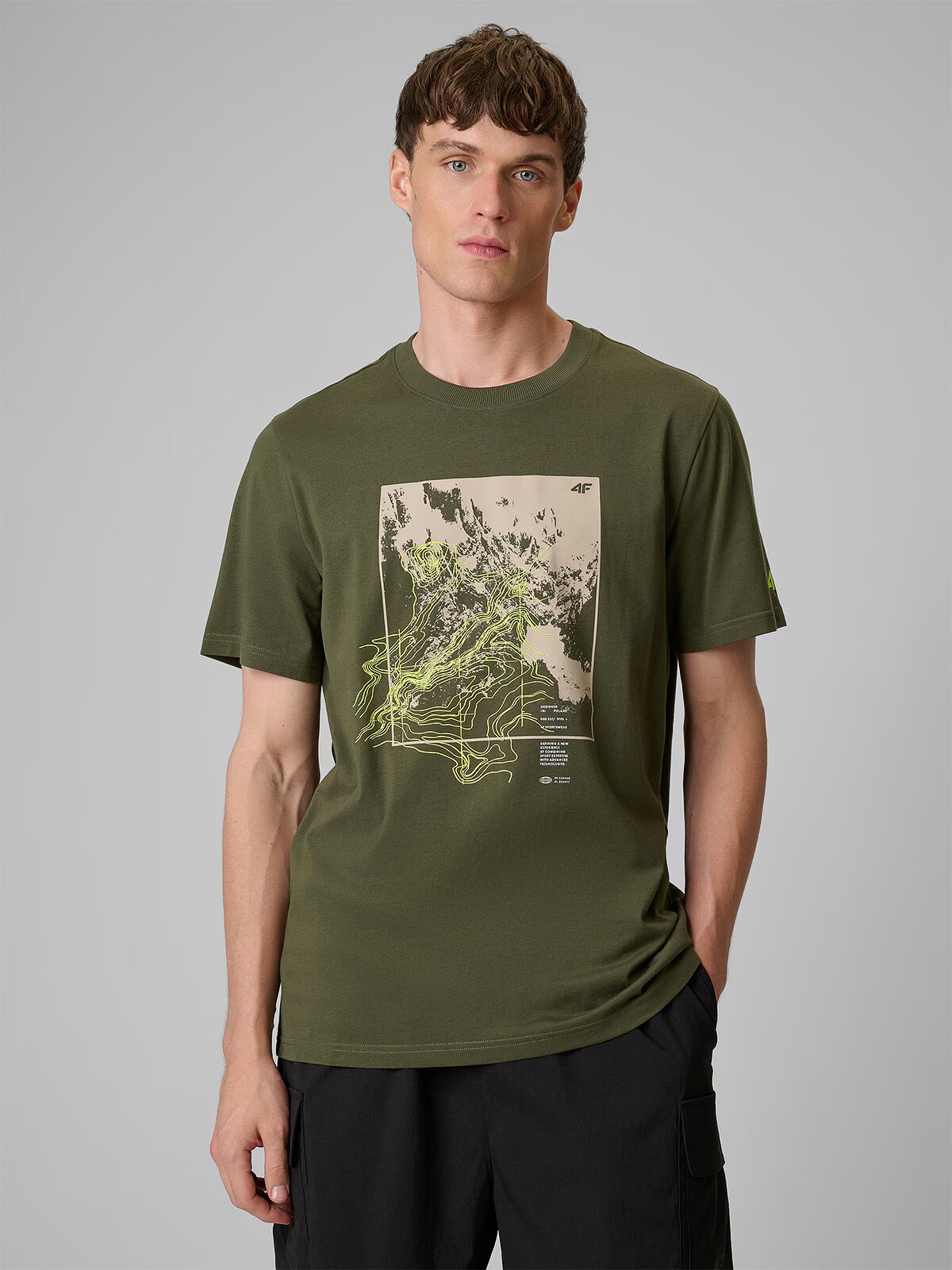 4F Tricou regular cu imprimeu pentru bărbați - kaki M