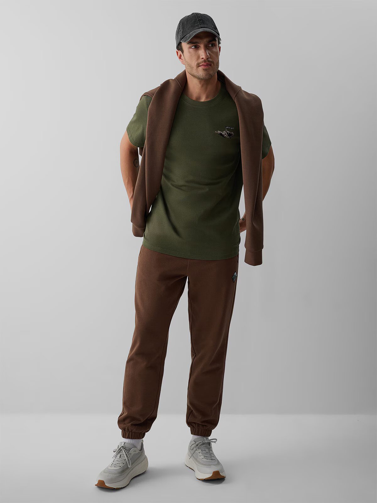 4F Tricou regular cu imprimeu pentru bărbați - kaki M