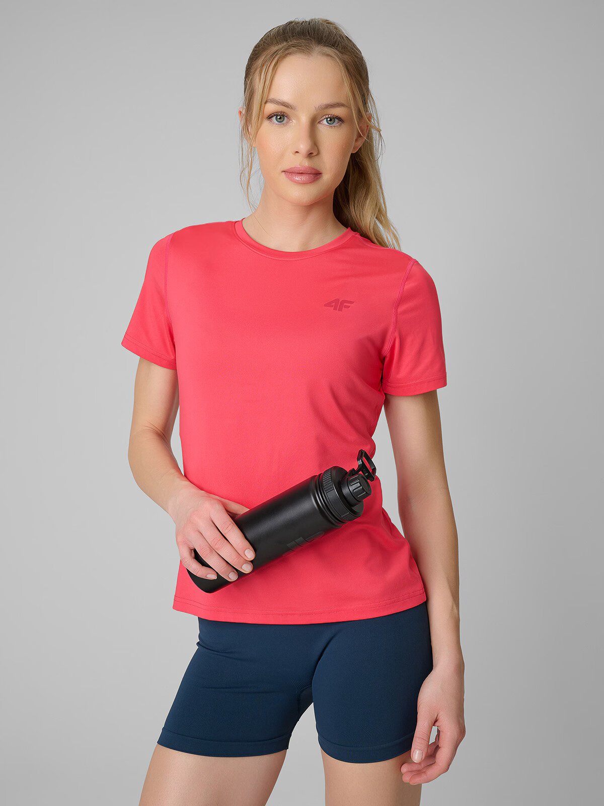 4F Tricou regular de antrenament cu uscare rapidă pentru femei - roșu XS
