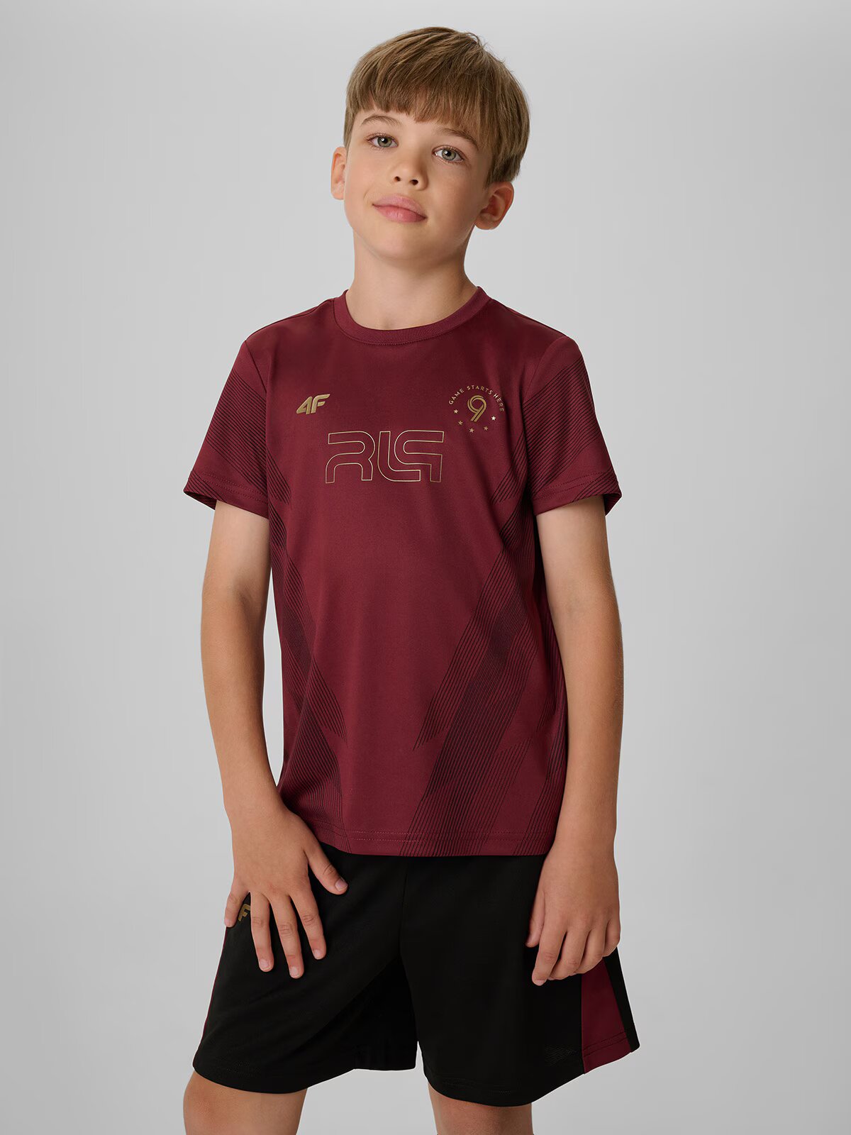 4F Tricou regular fotbal pentru băieți JUNIOR | Robert Lewandowski - burgundy 122/128 (6-8 ani)