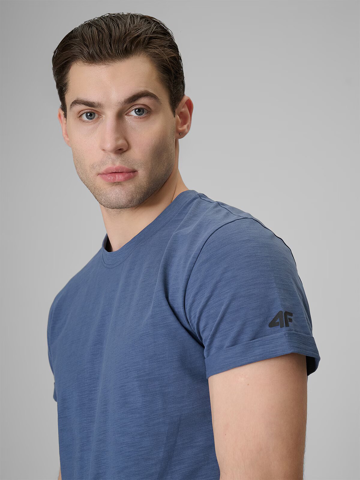 4F Tricou regular simplu bărbați - S