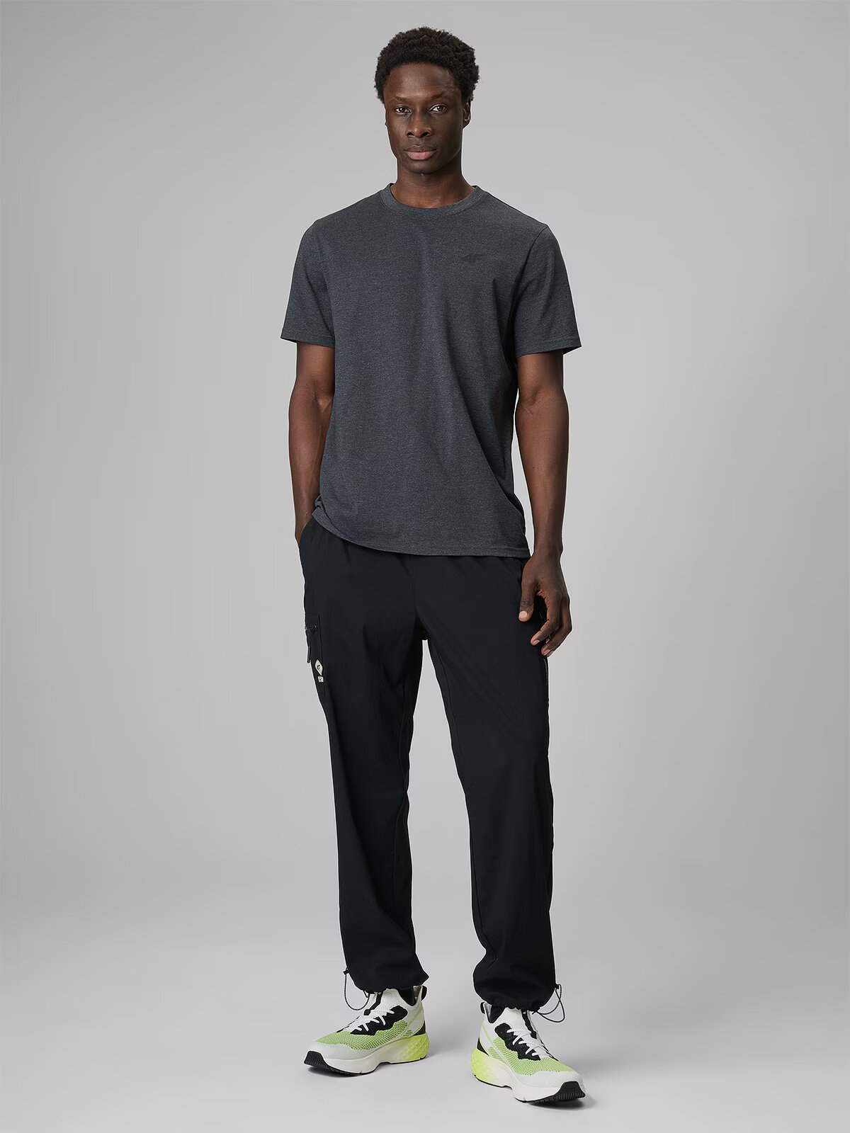 4F Tricou regular simplu bărbați - M