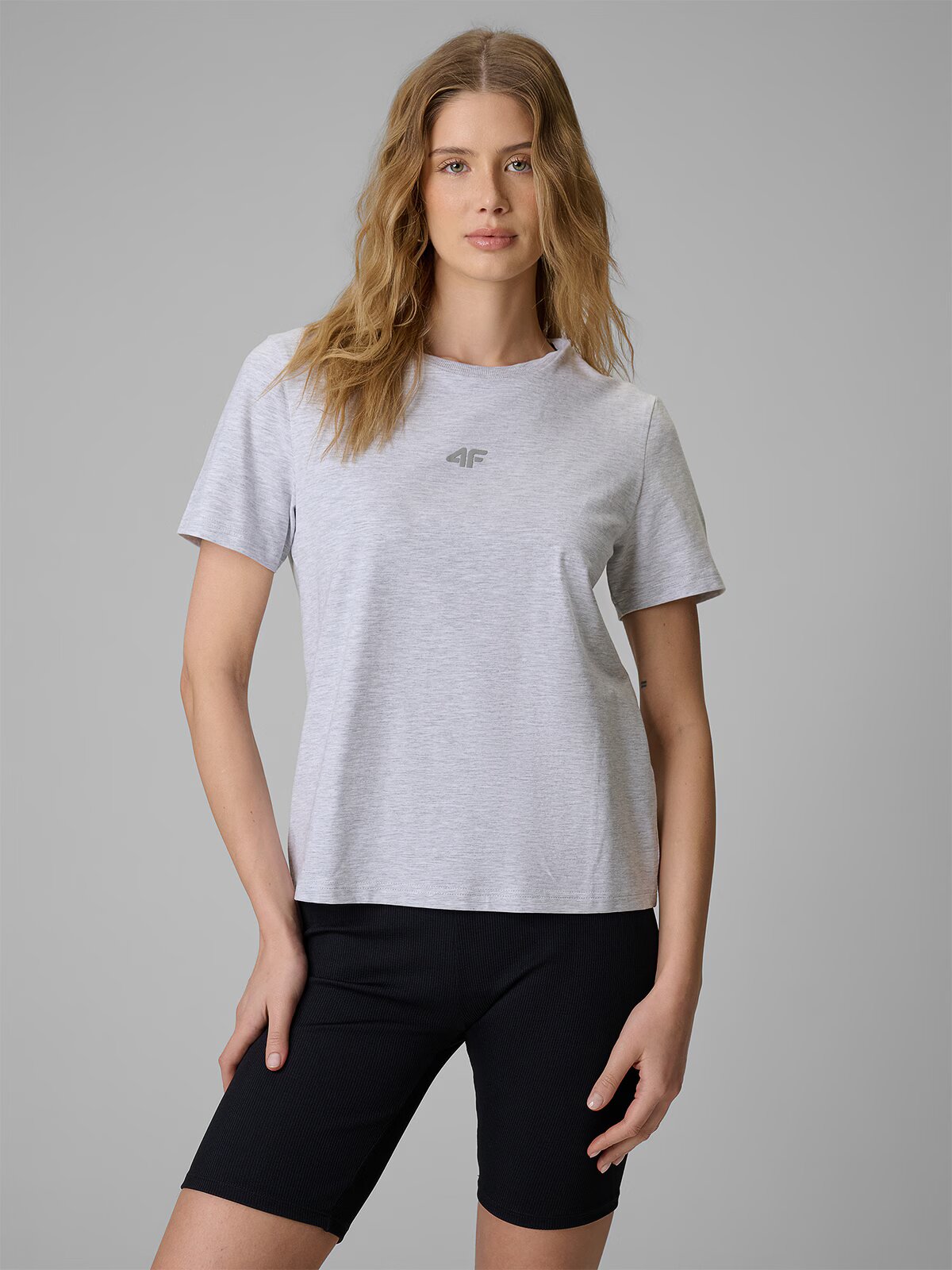 4F Tricou regular simplu damă - XS