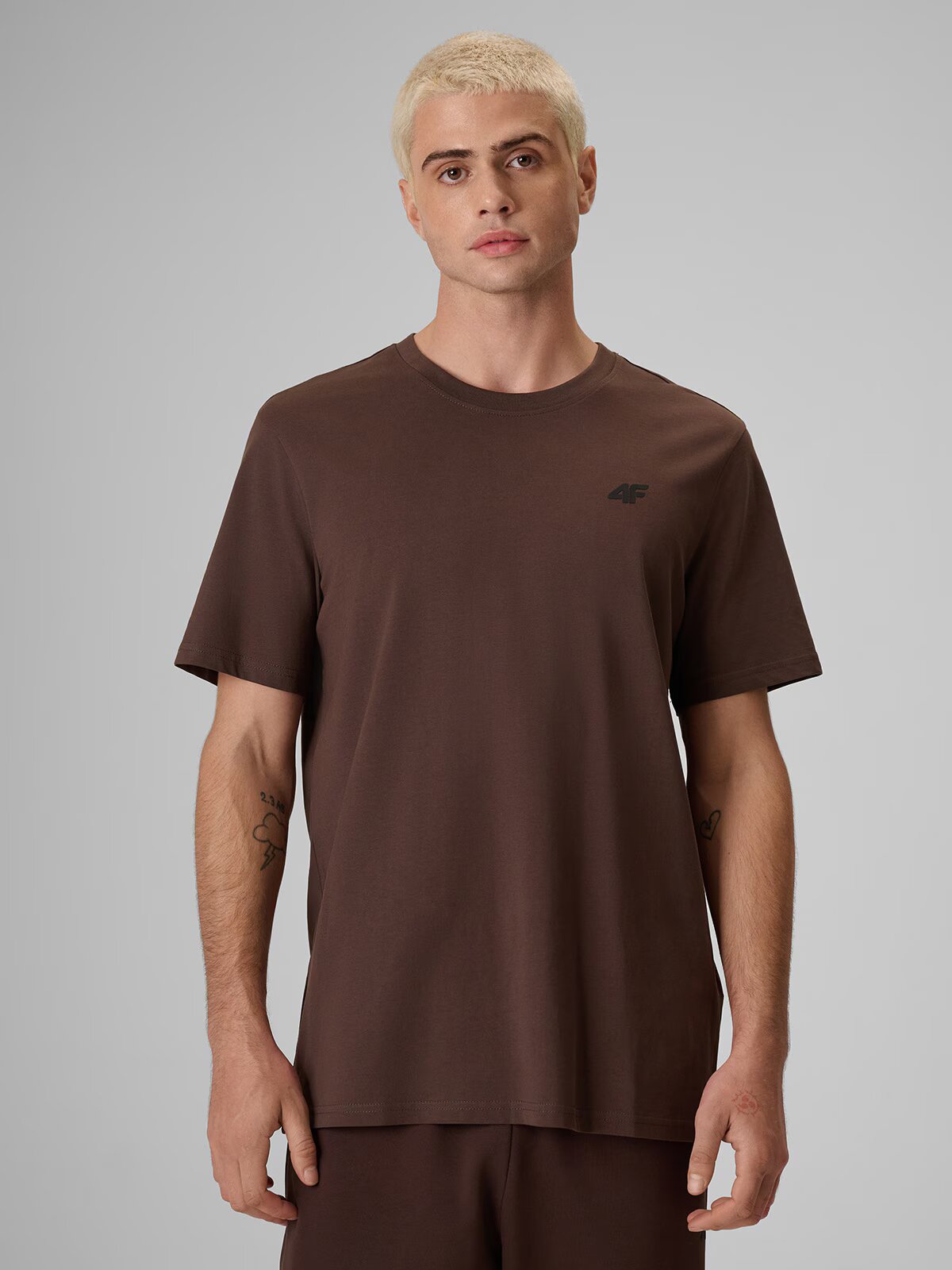 4F Tricou regular simplu pentru bărbați - maro M