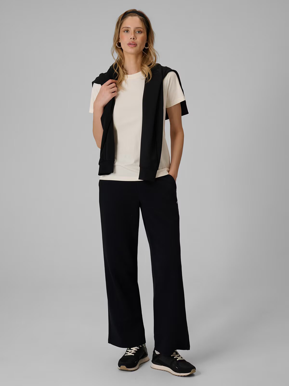 4F Tricou regular simplu pentru femei - crem M