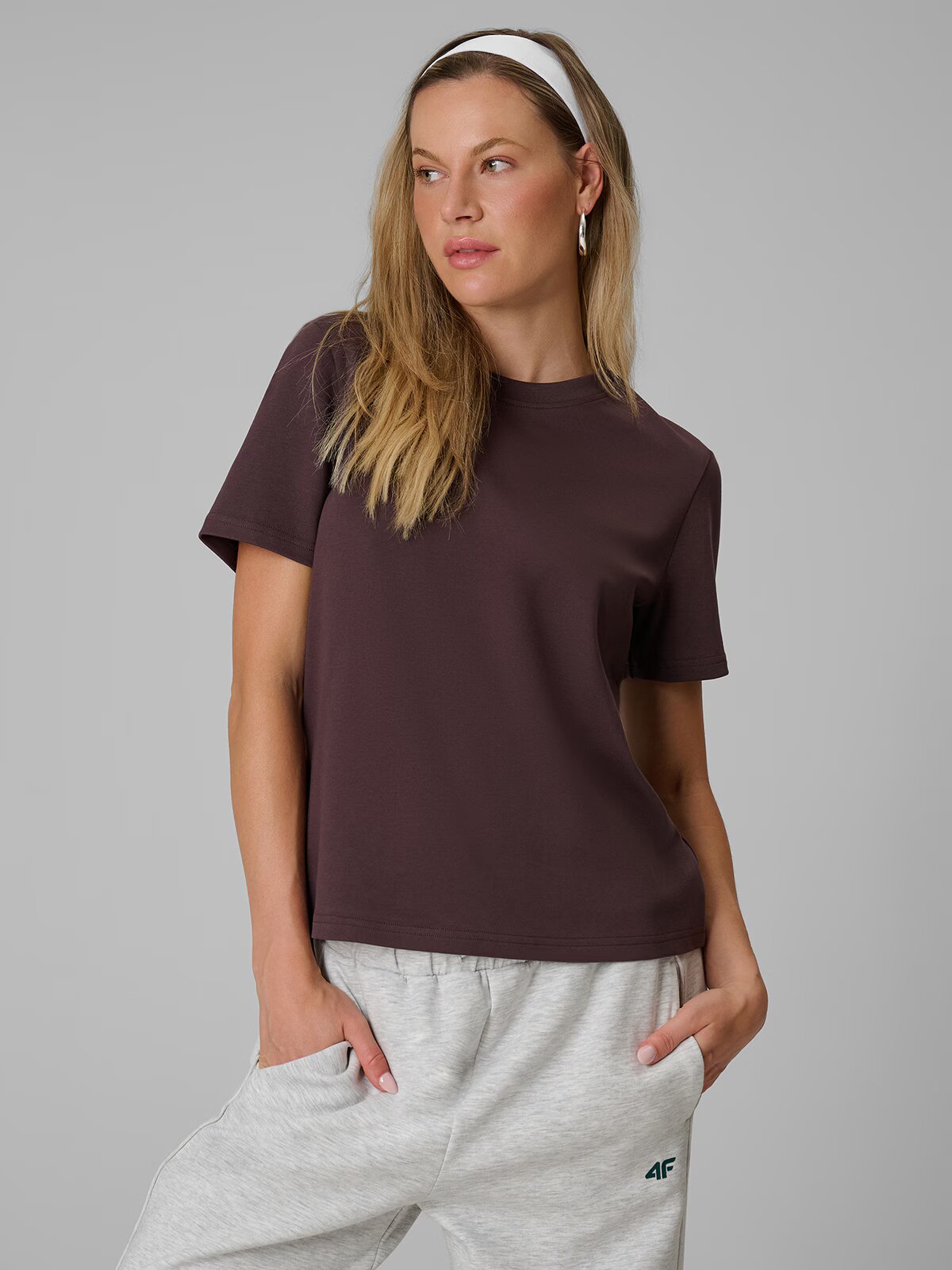 4F Tricou regular simplu pentru femei - maro M