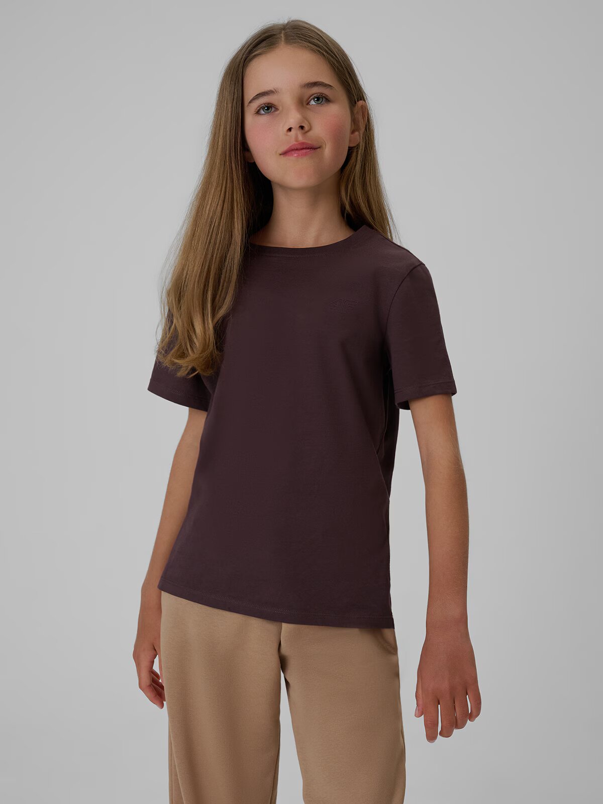 4F Tricou regular simplu pentru fete - maro 140