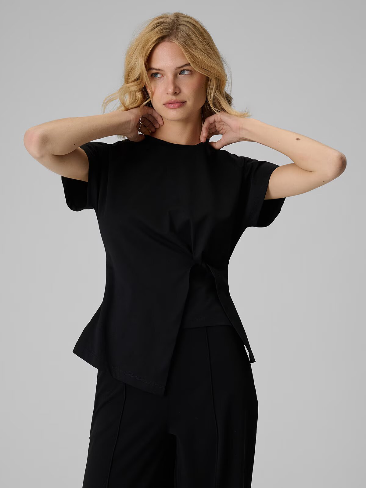 4F Tricou slim cu fronseu pentru femei - M