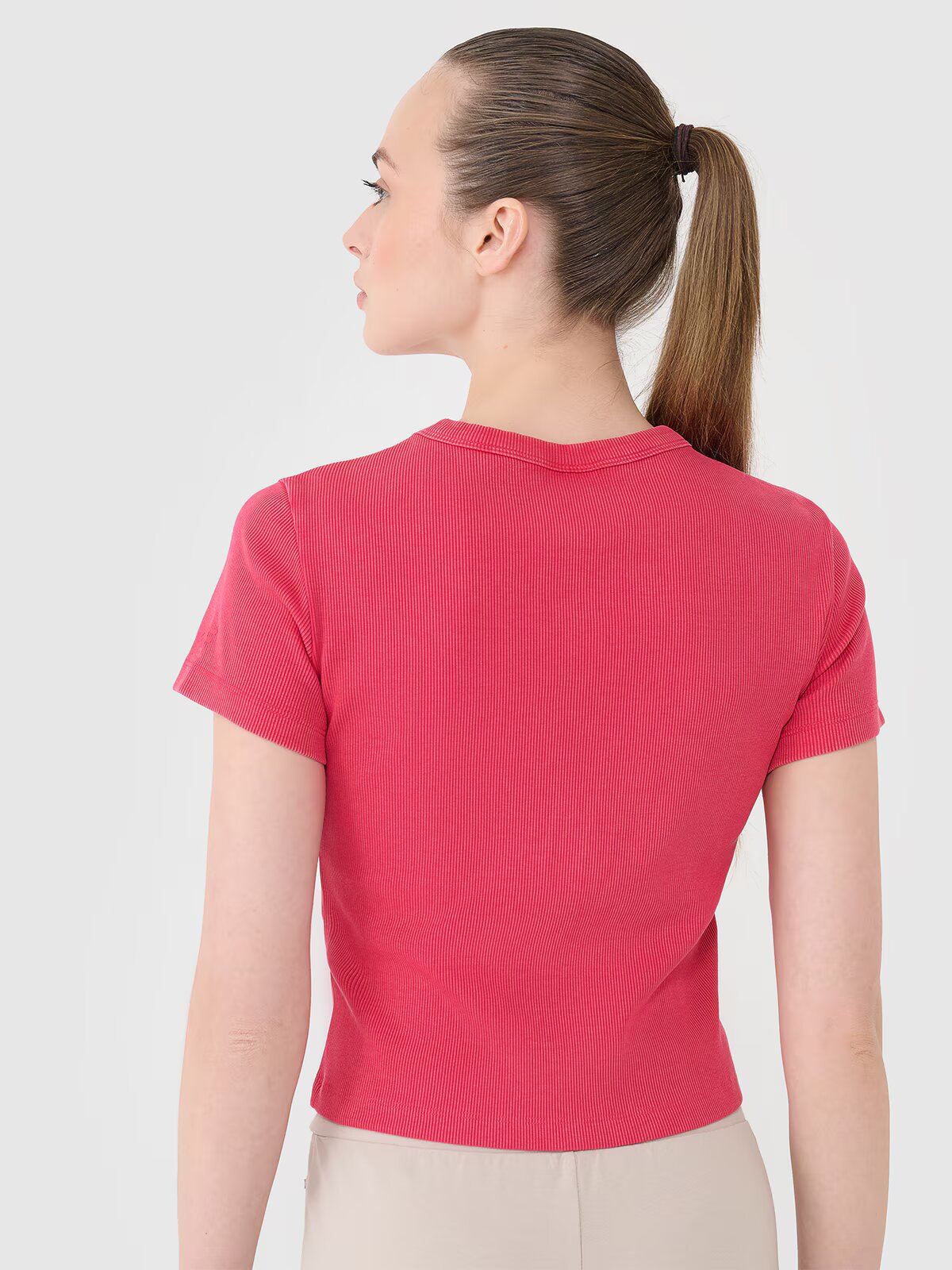 4F Tricou slim din tricot striat pentru femei - XS