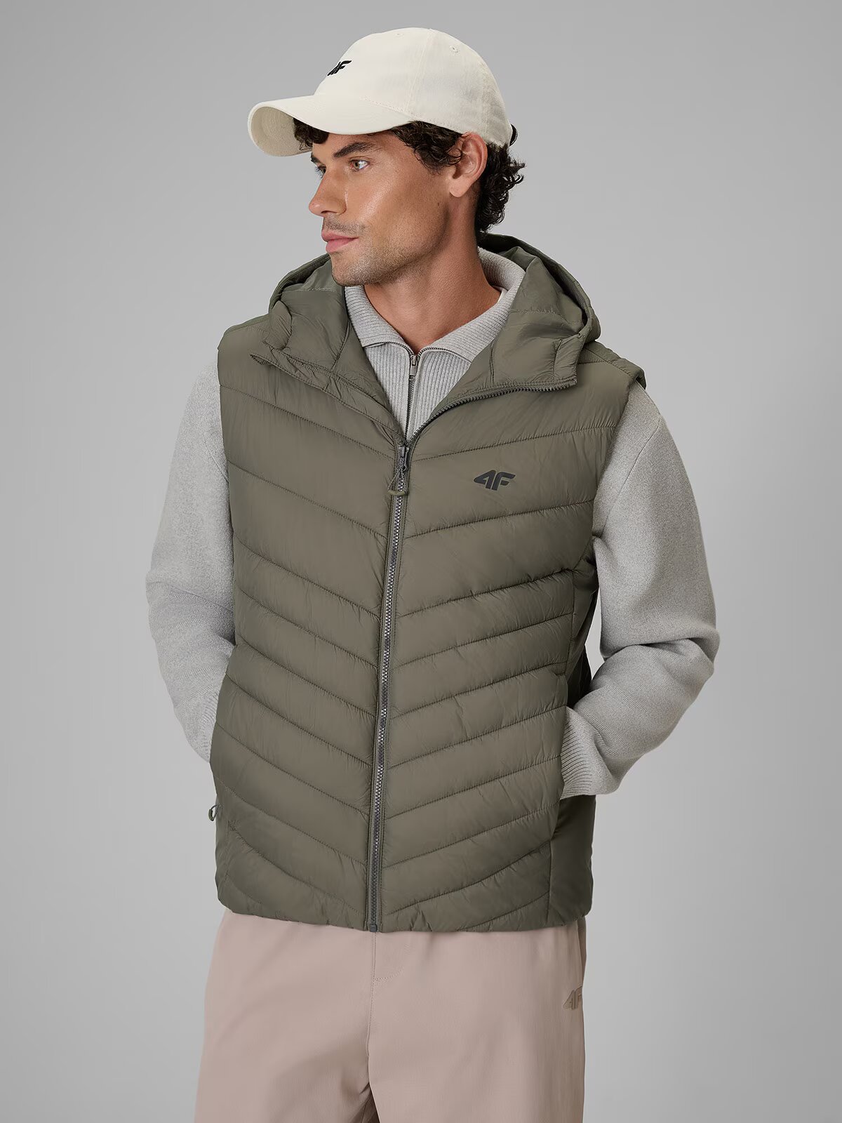 4F Vestă cu umplutură sintetică pentru bărbați - khaki XL
