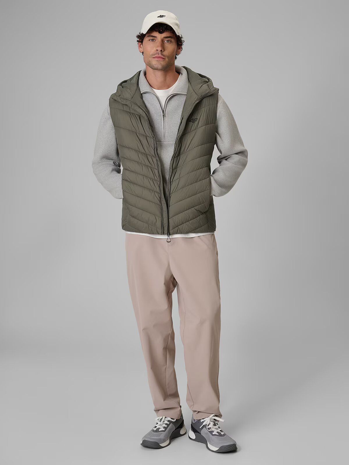 4F Vestă cu umplutură sintetică pentru bărbați - khaki XL