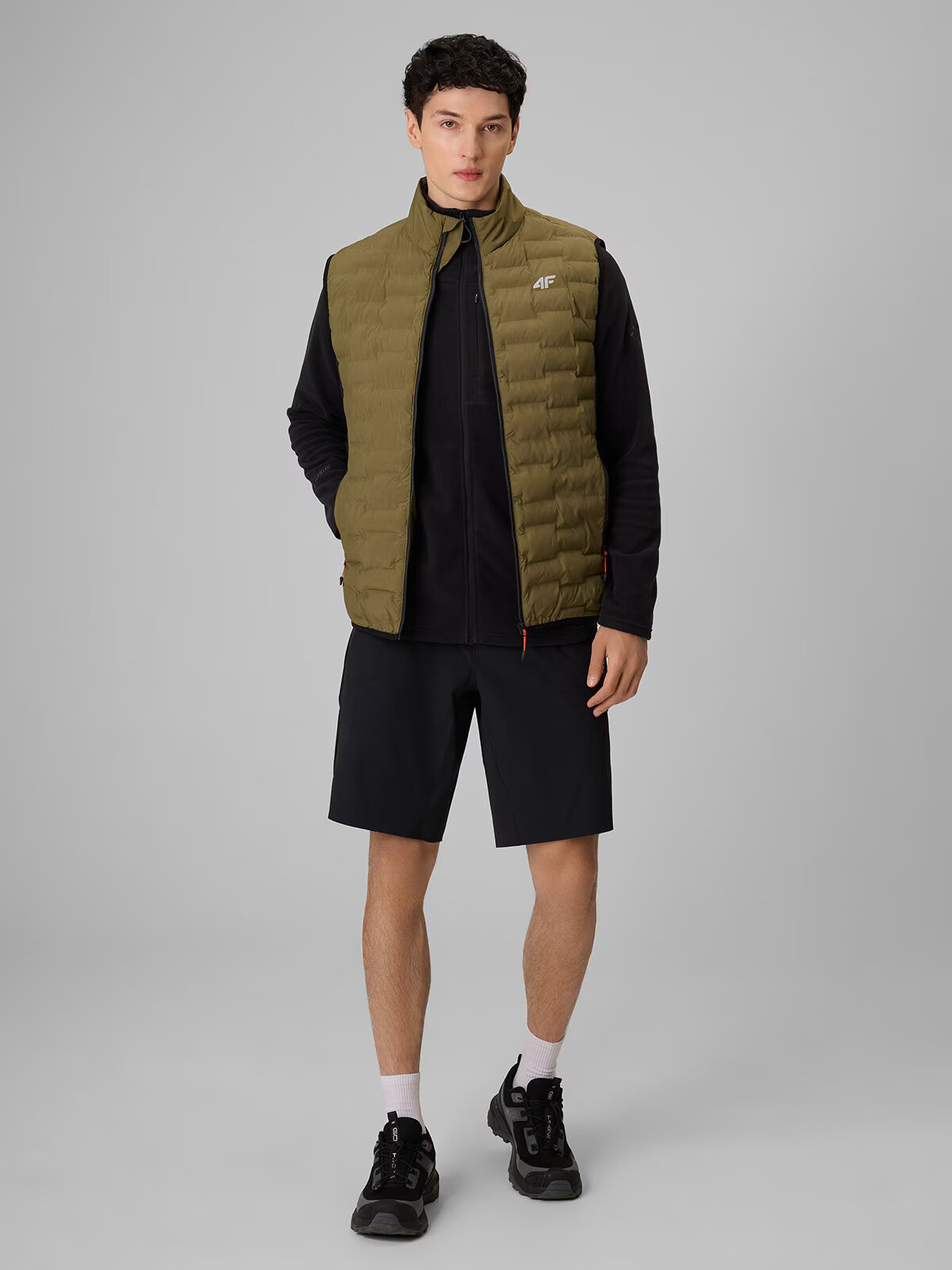 4F Vestă de trekking PRO cu umplutură Primaloft Silver pentru bărbați - khaki 3XL