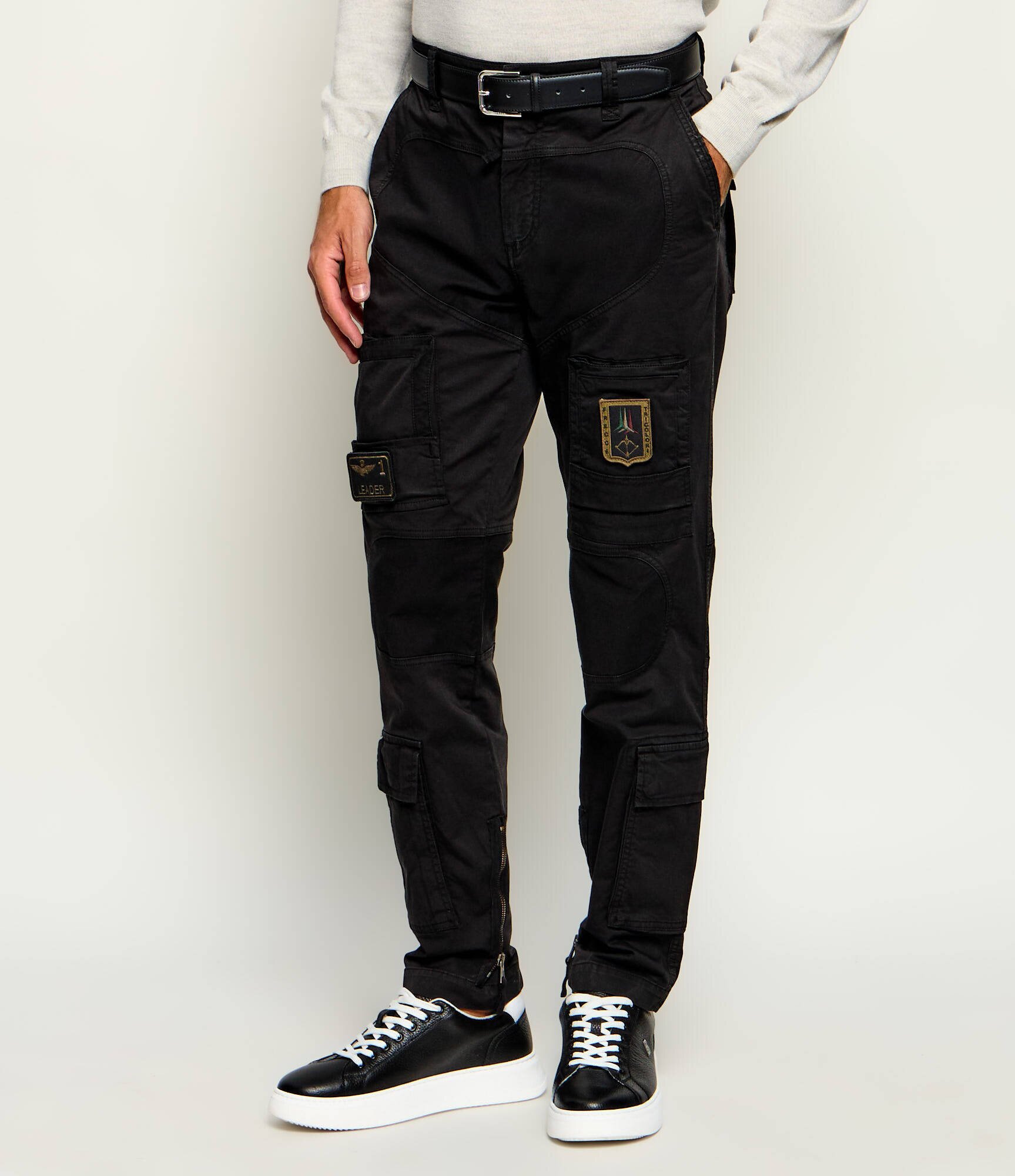 Aeronautica Militare Pantaloni cargo ANTI-G | Straight fit