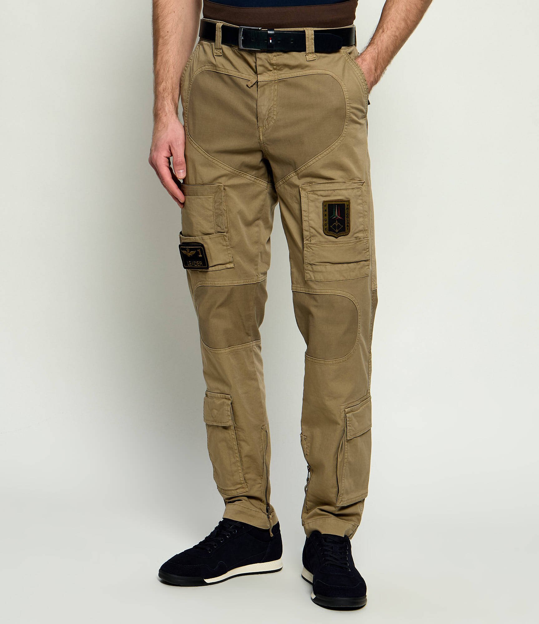Aeronautica Militare Pantaloni cargo ANTI-G | Straight fit