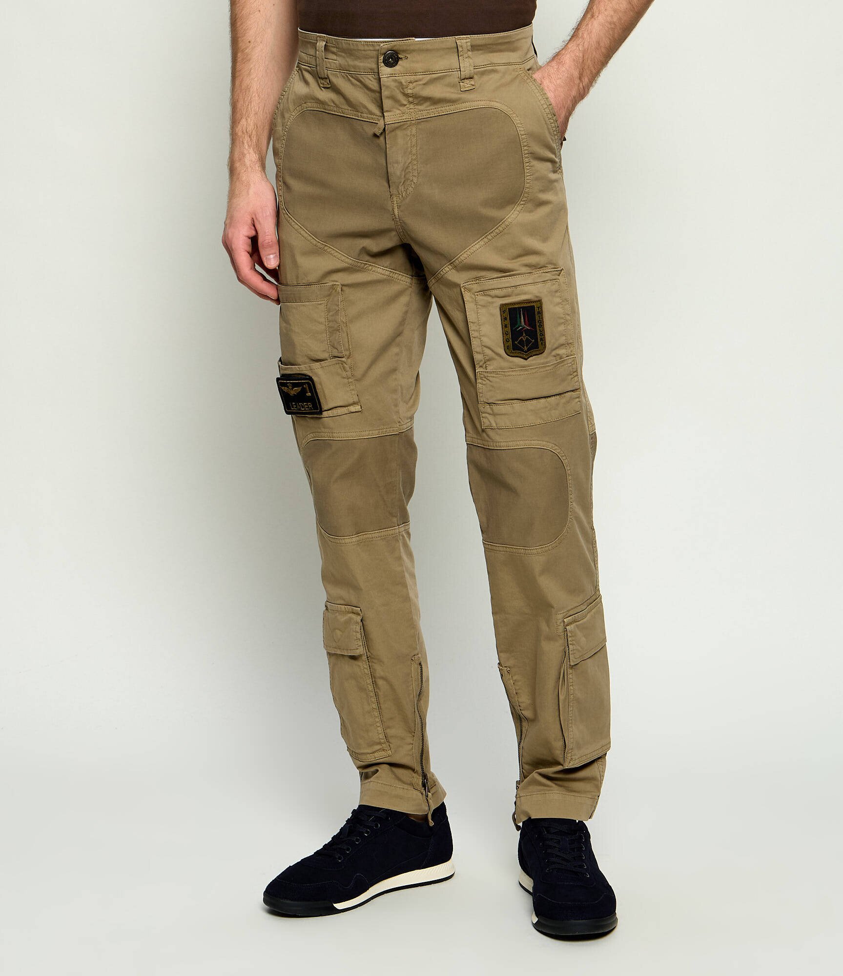Aeronautica Militare Pantaloni cargo ANTI-G | Straight fit