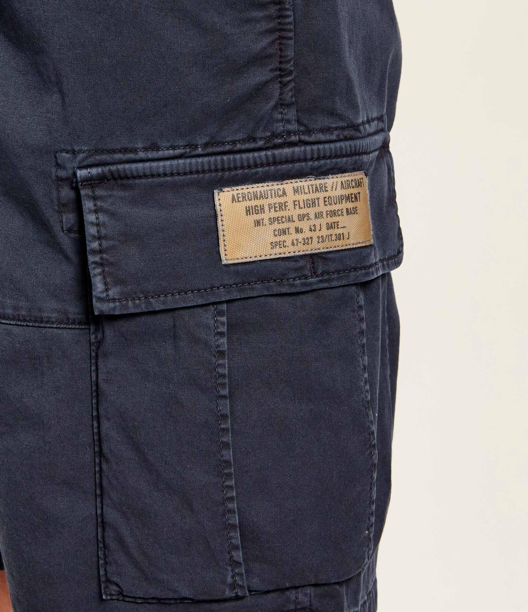 Aeronautica Militare Pantaloni scurți | regular fit