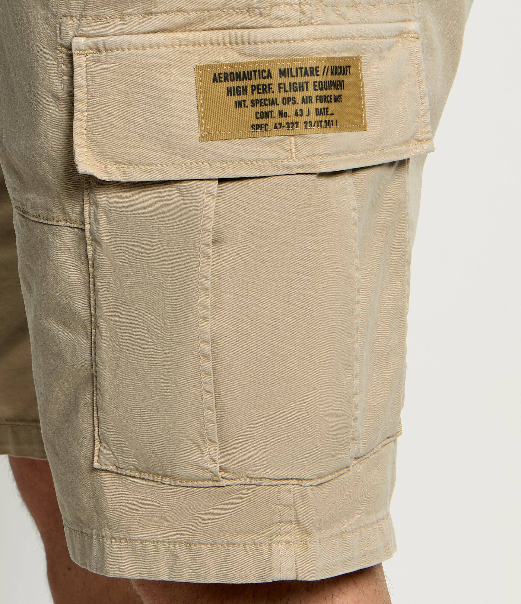 Aeronautica Militare Pantaloni scurți | regular fit