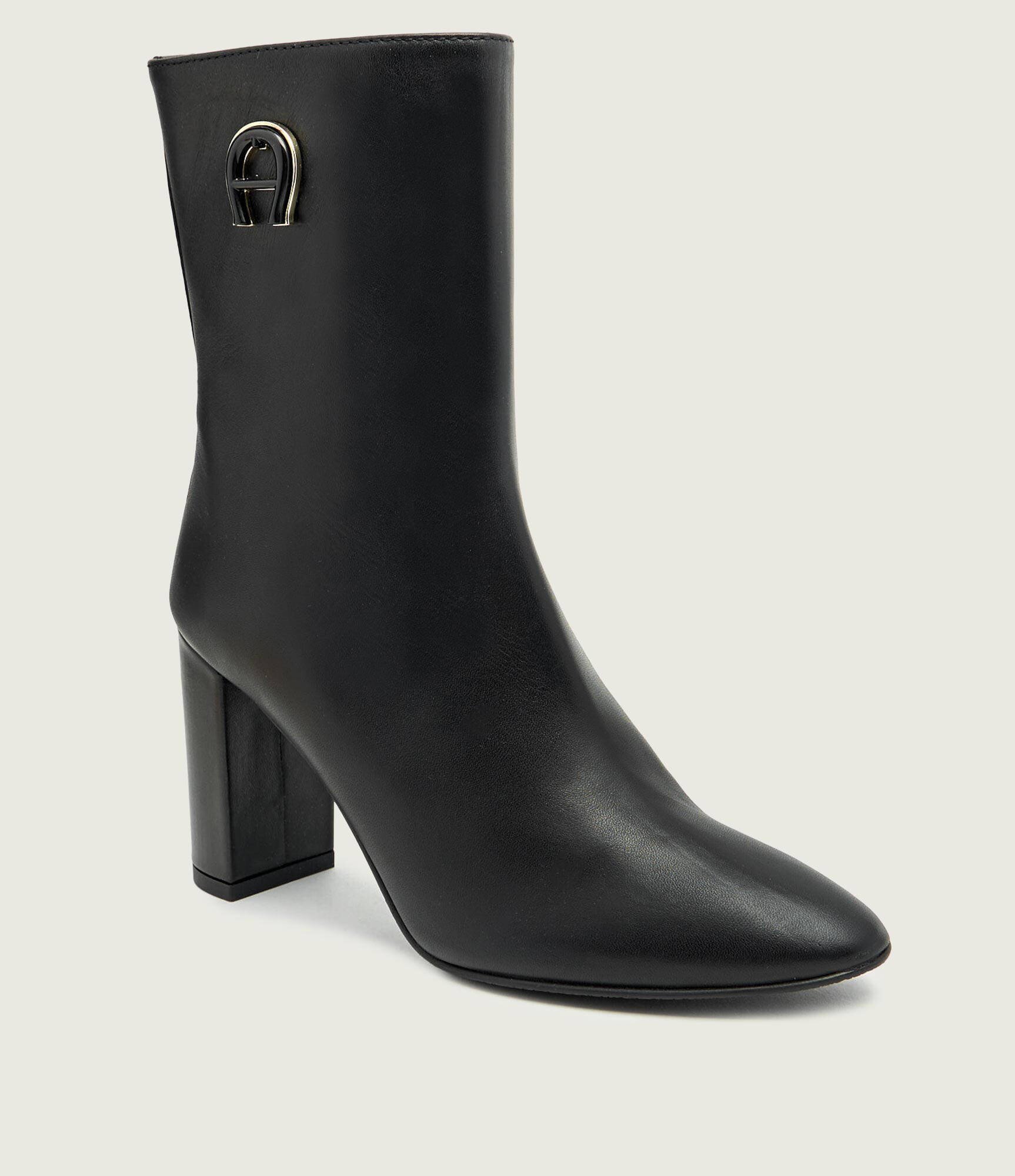 Aigner De piele botine cu toc CAROLINE 15B