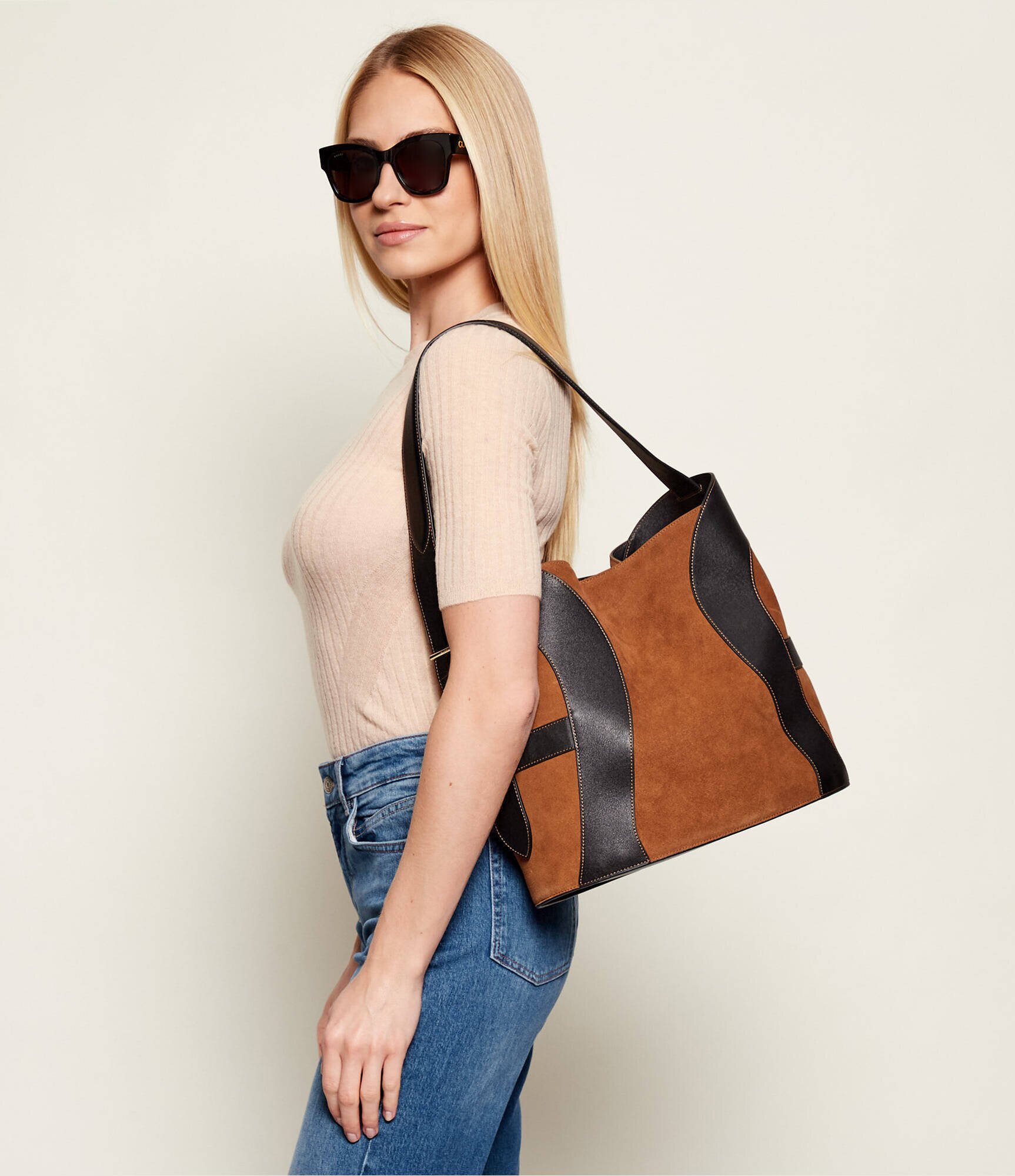 Aigner Geantă shopper Deborah | piele întoarsă