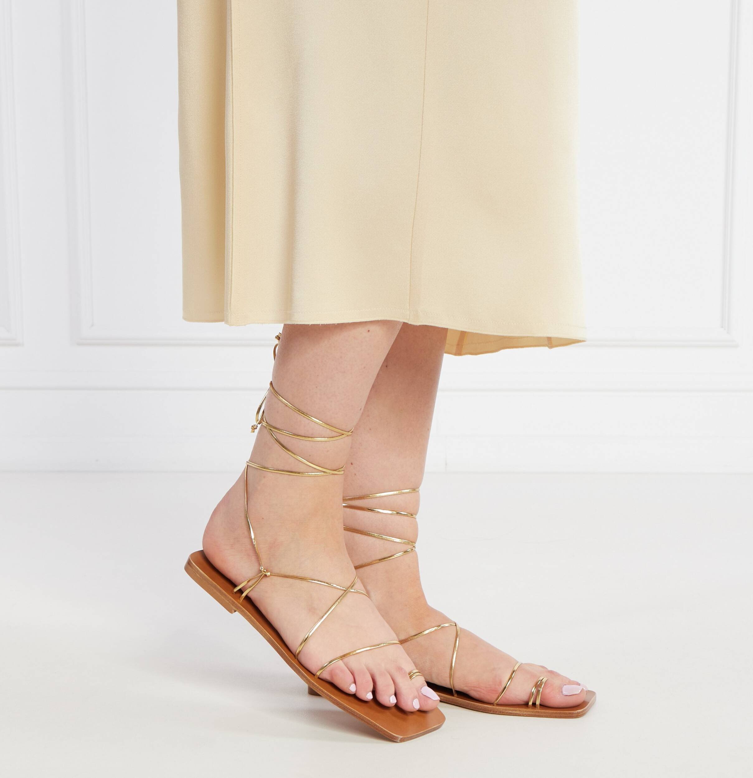 ALOHAS De piele sandale