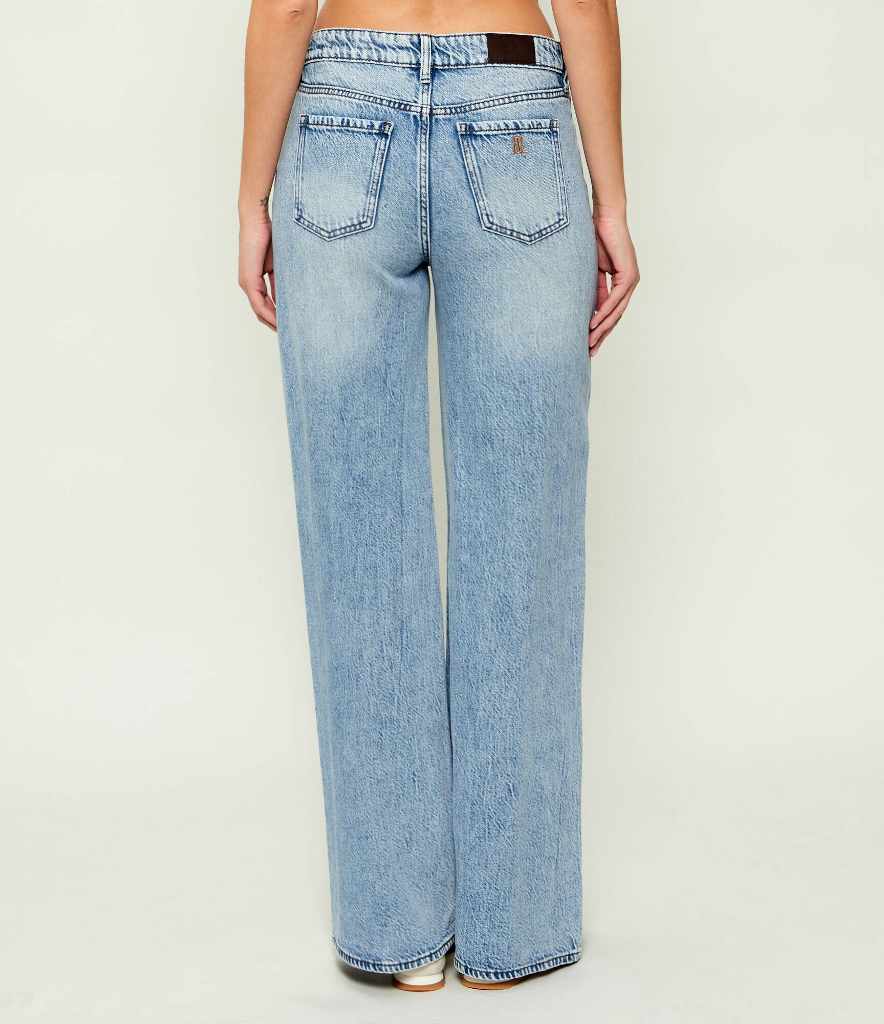 Armani Exchange Blugi j17 | Relaxed fit