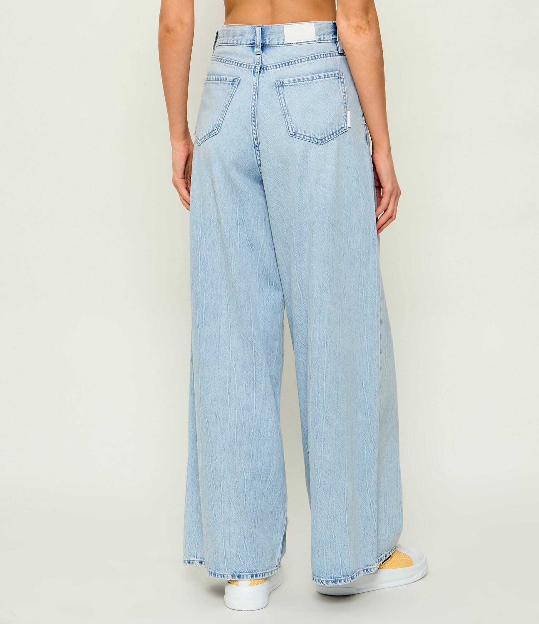 Armani Exchange Blugi J33 | Loose fit