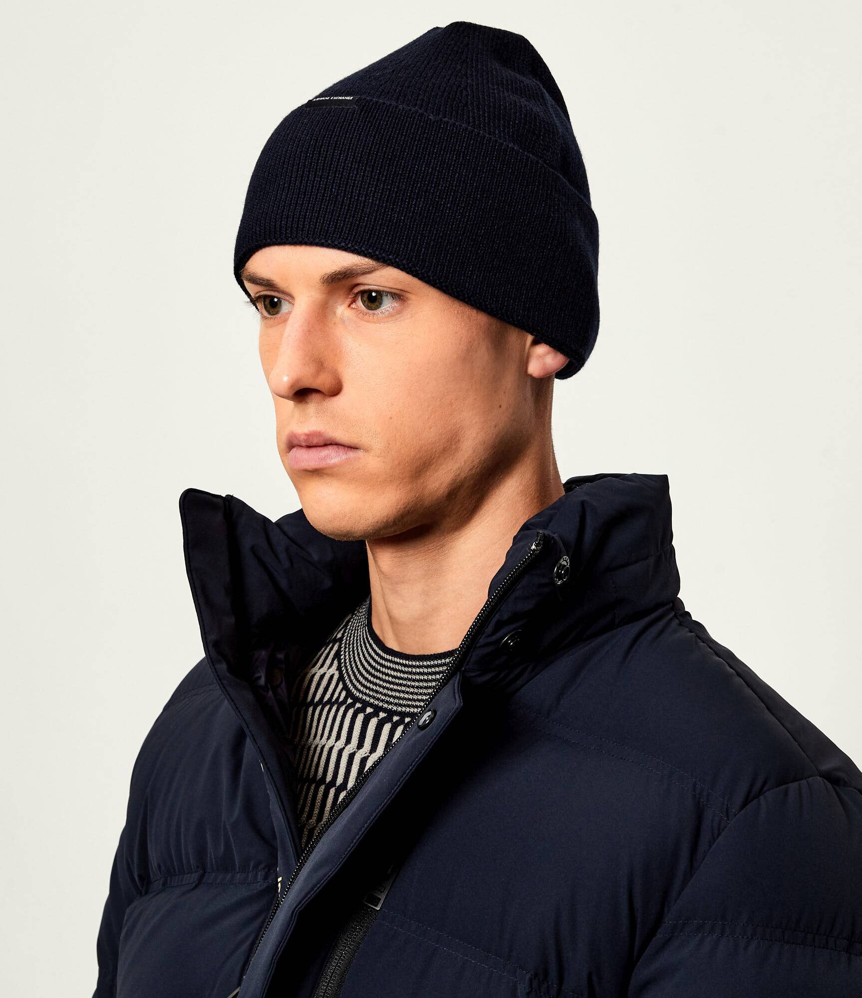 Armani Exchange Căciulă cu adaos de lână