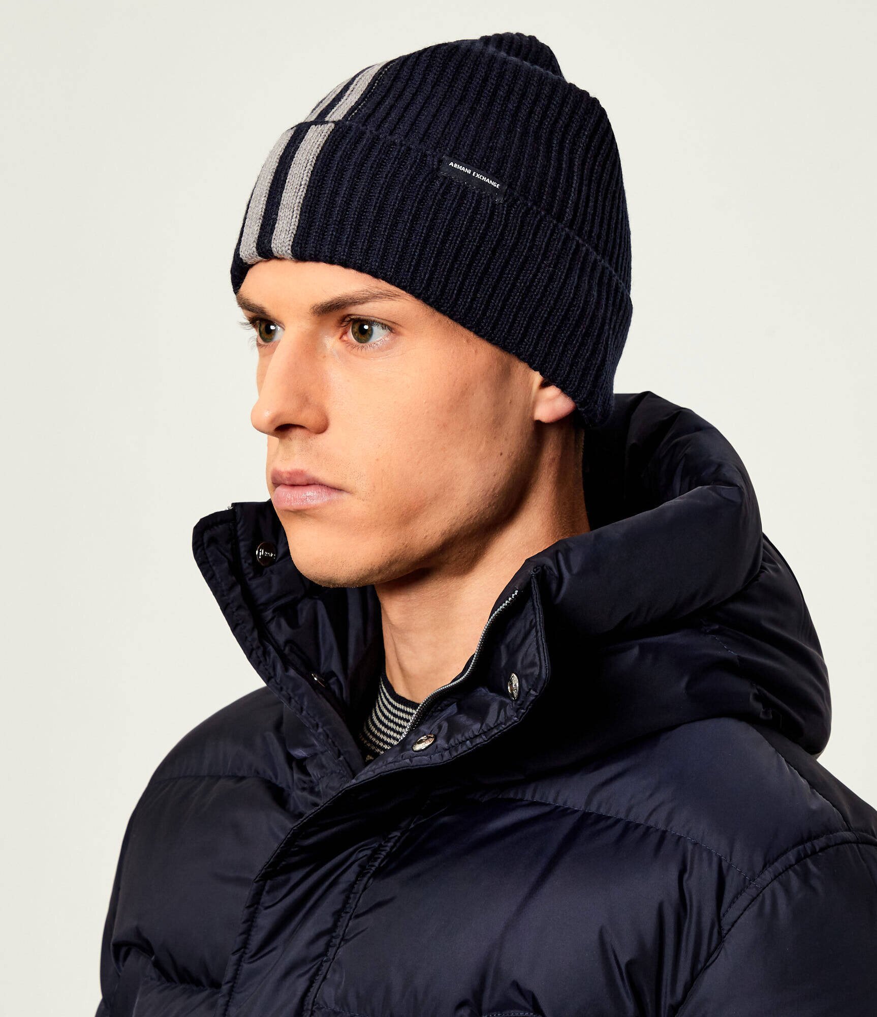 Armani Exchange Căciulă cu adaos de lână