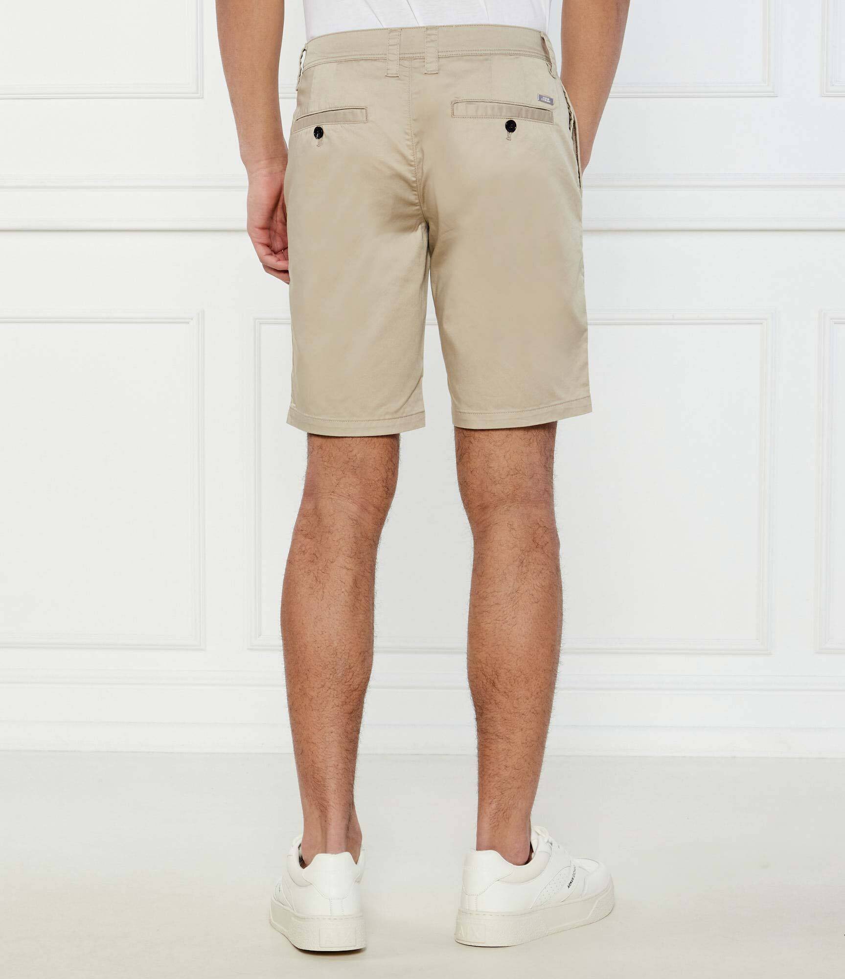 Armani Exchange Pantaloni scurți chino | Slim Fit