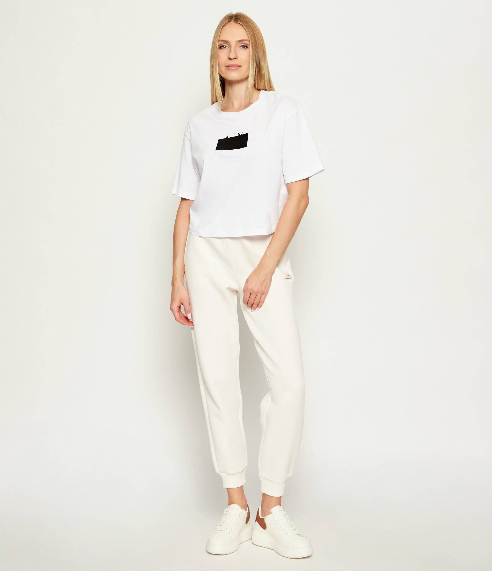 Armani Exchange Tricou | Cropped Fit