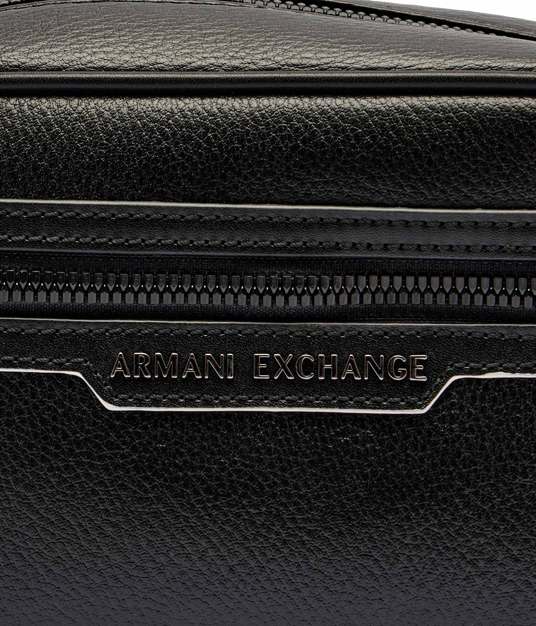 Armani Exchange Trusă pentru cosmetice
