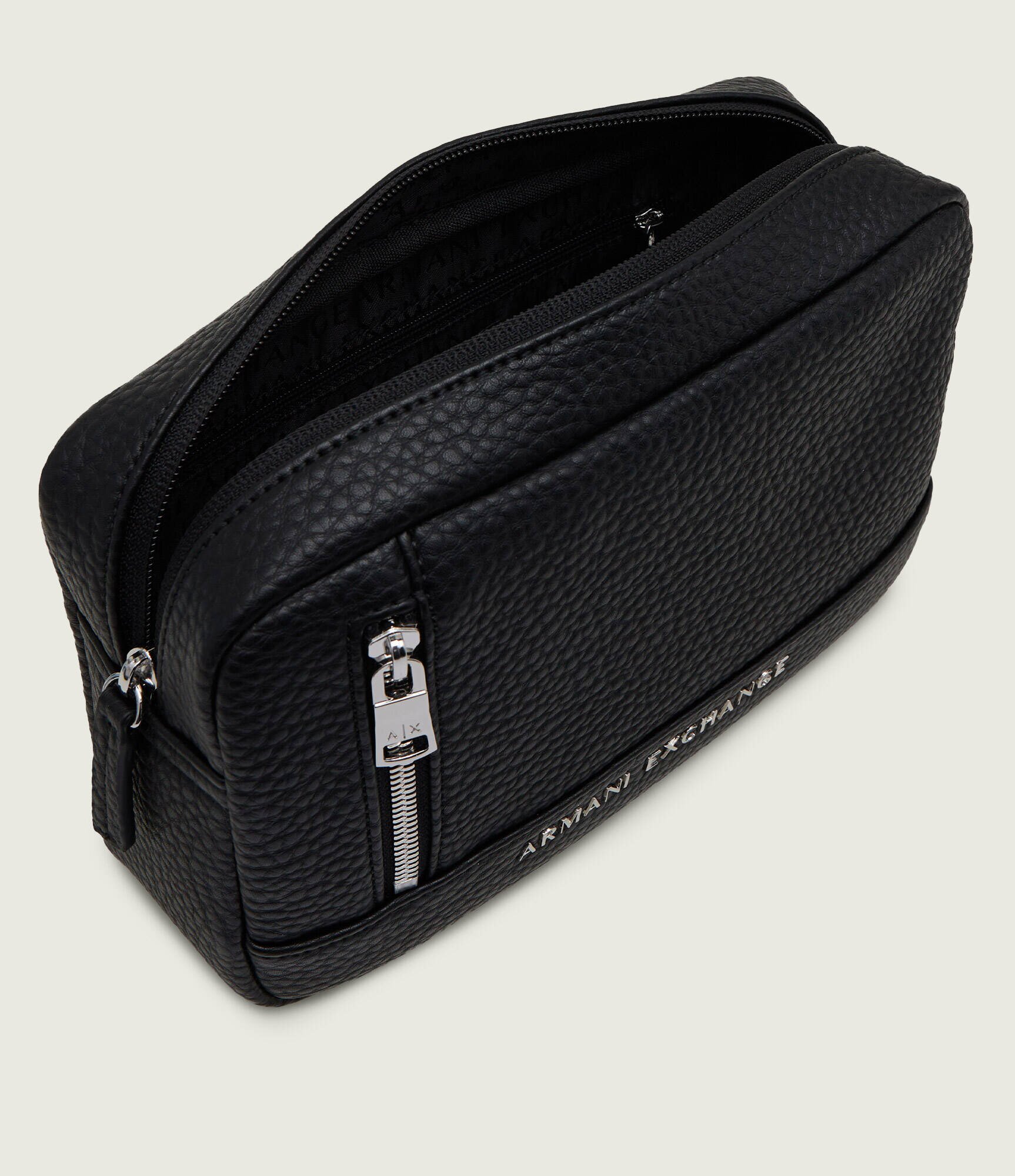 Armani Exchange Trusă pentru cosmetice