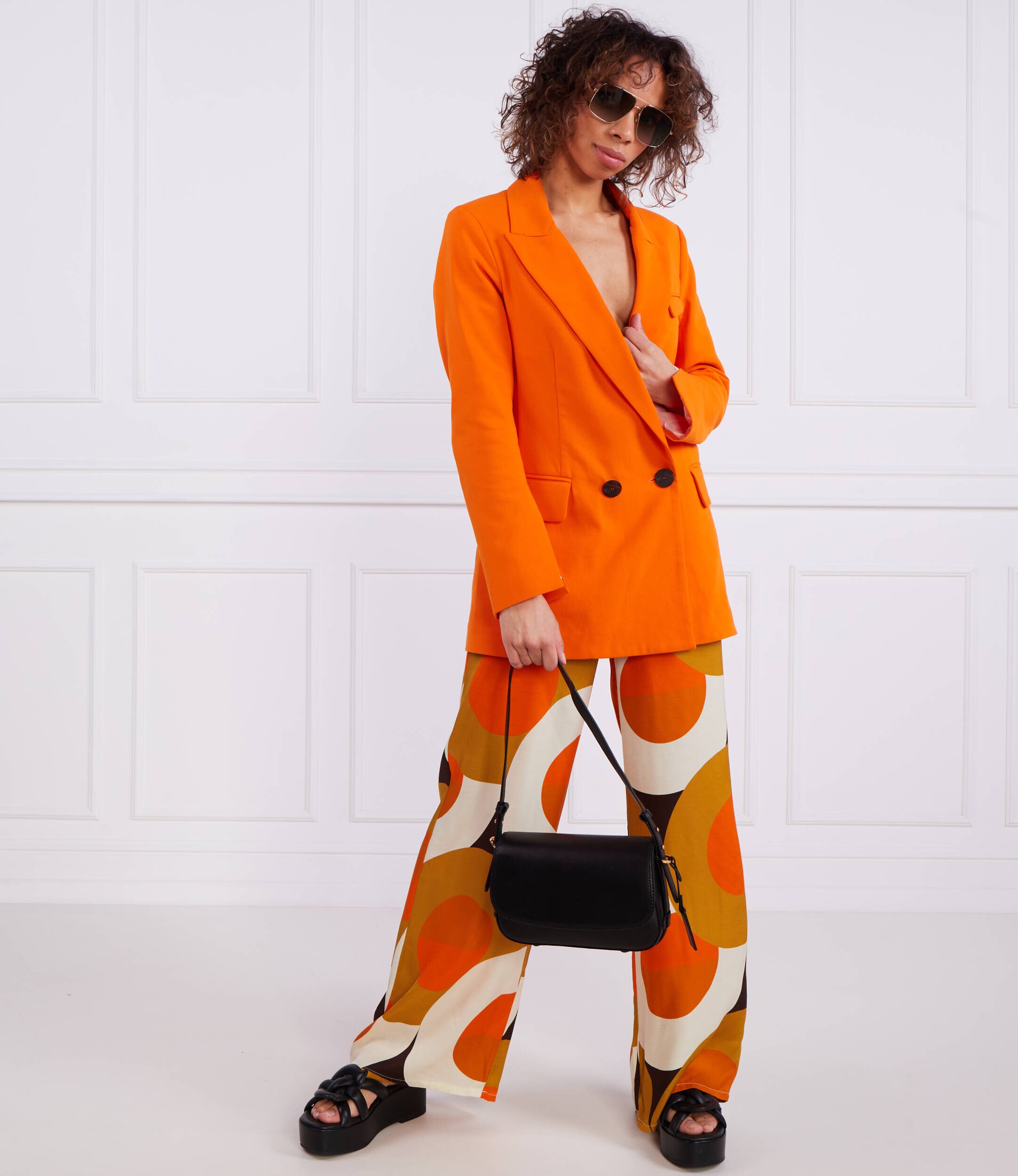Beatrice B Sacou | Shaped fit