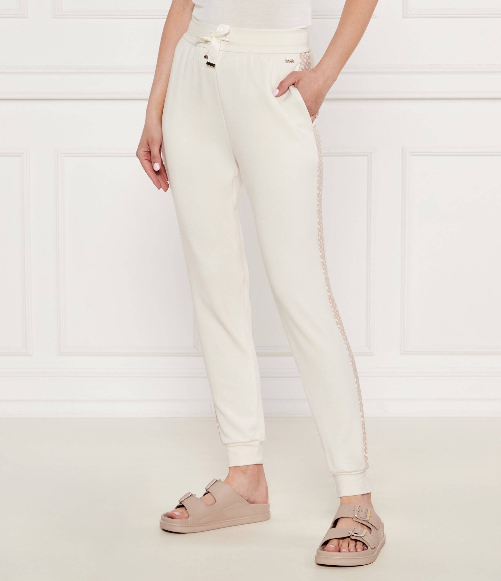 BOSS Black Pantaloni de trening Monogram_Pants Cuff | Regular Fit cu adaos de mătase