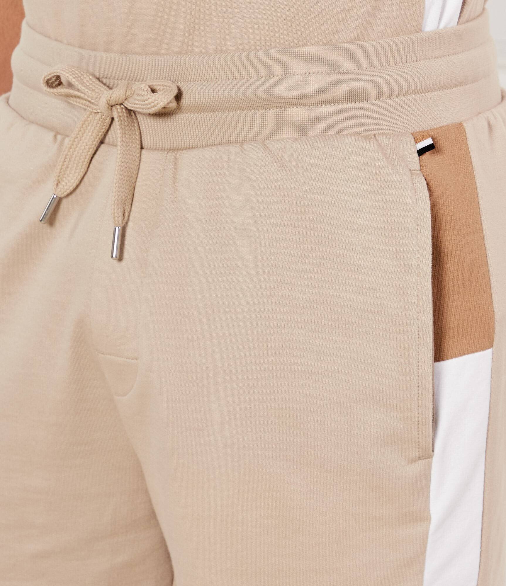 BOSS Black Pantaloni scurți Iconic | Regular Fit
