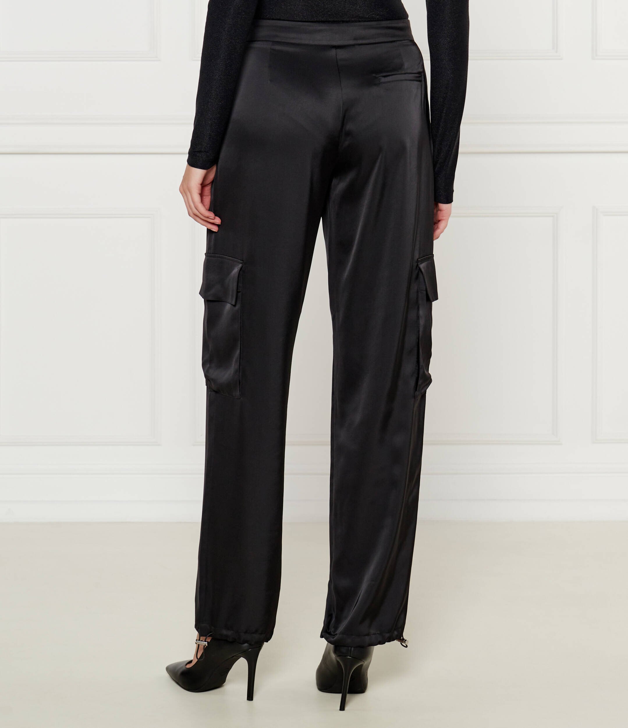 Boss Orange De satin pantaloni cargo C_Targov | Regular Fit