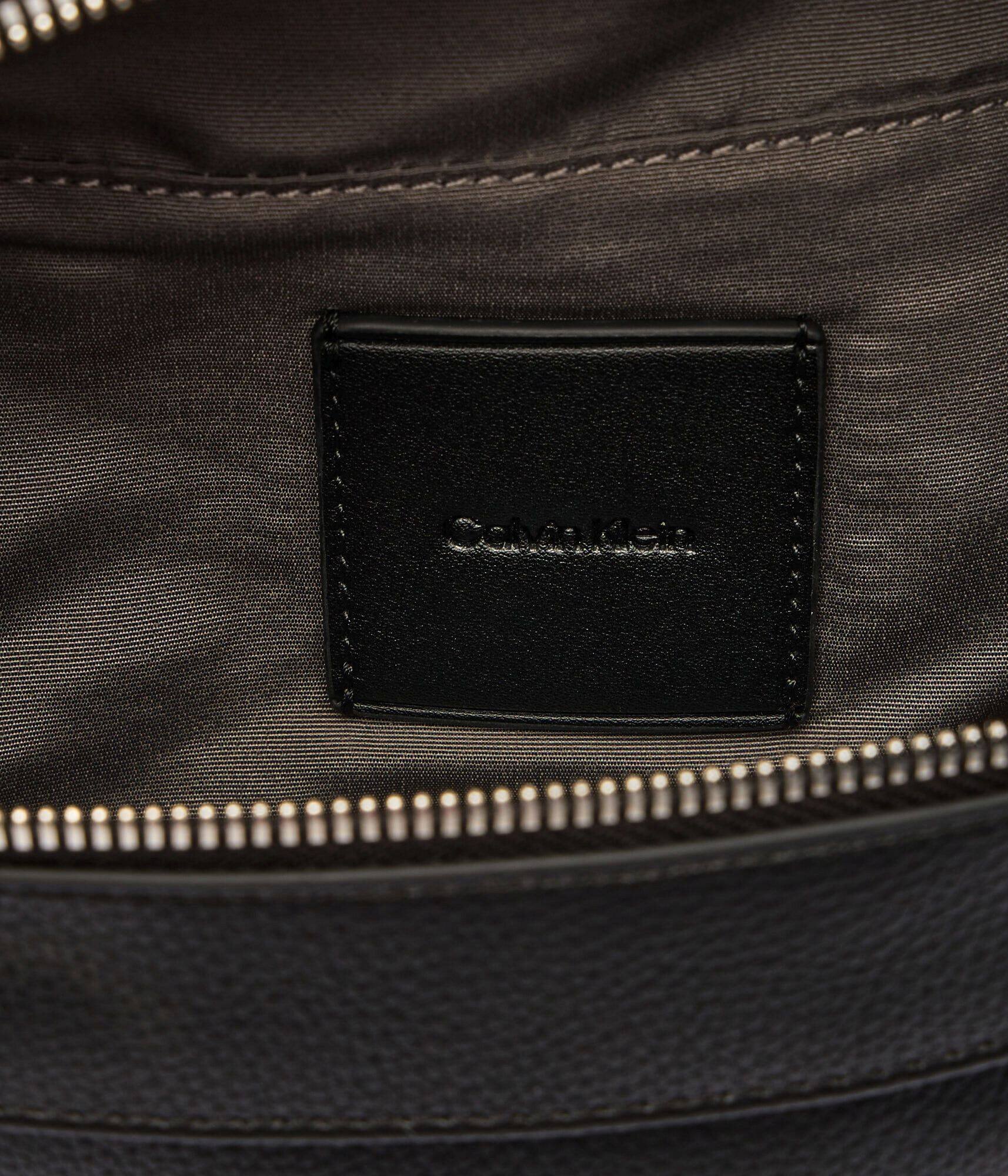 Calvin Klein Borsetă