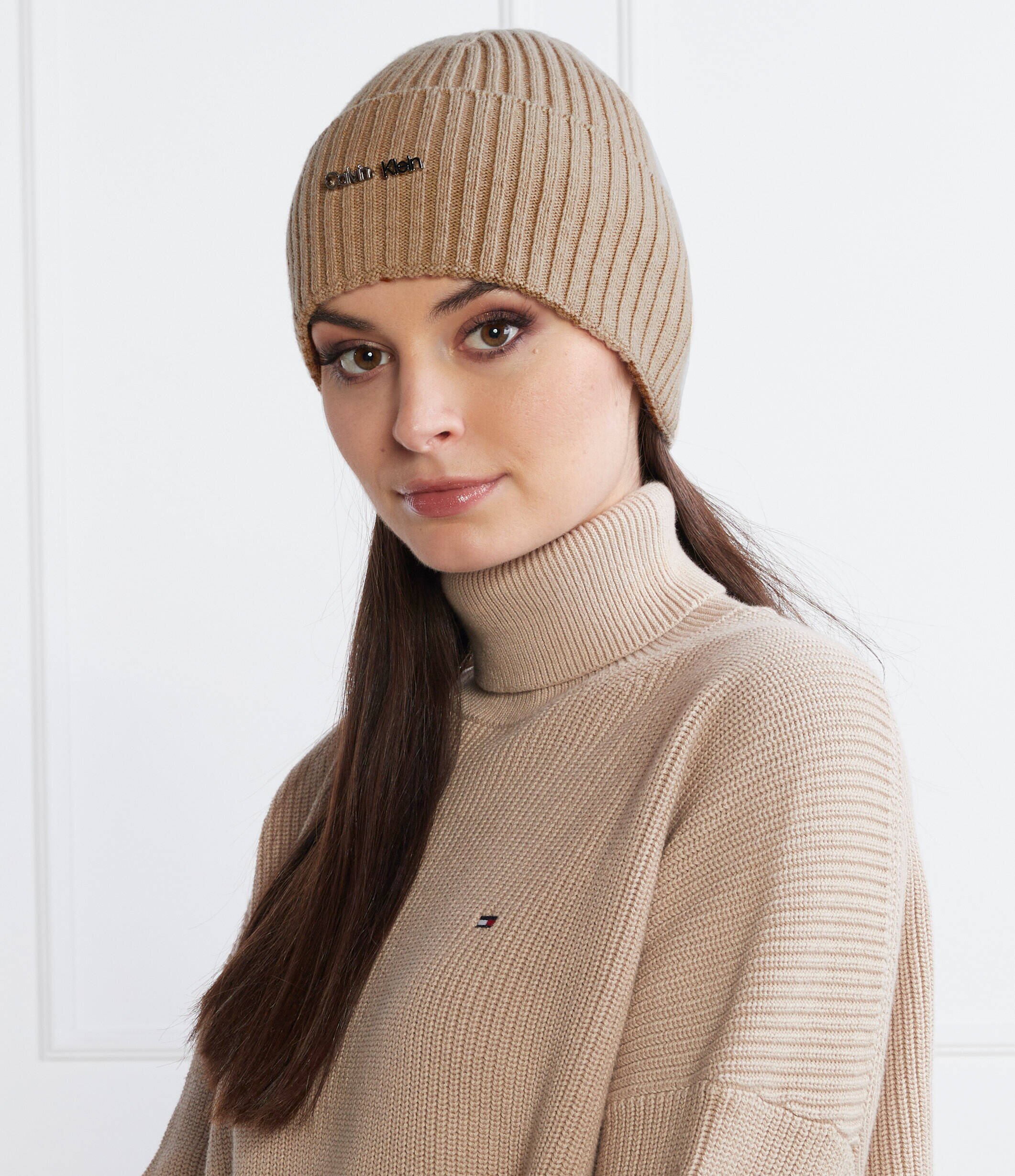 Calvin Klein Căciulă cu adaos de lână și cașmir
