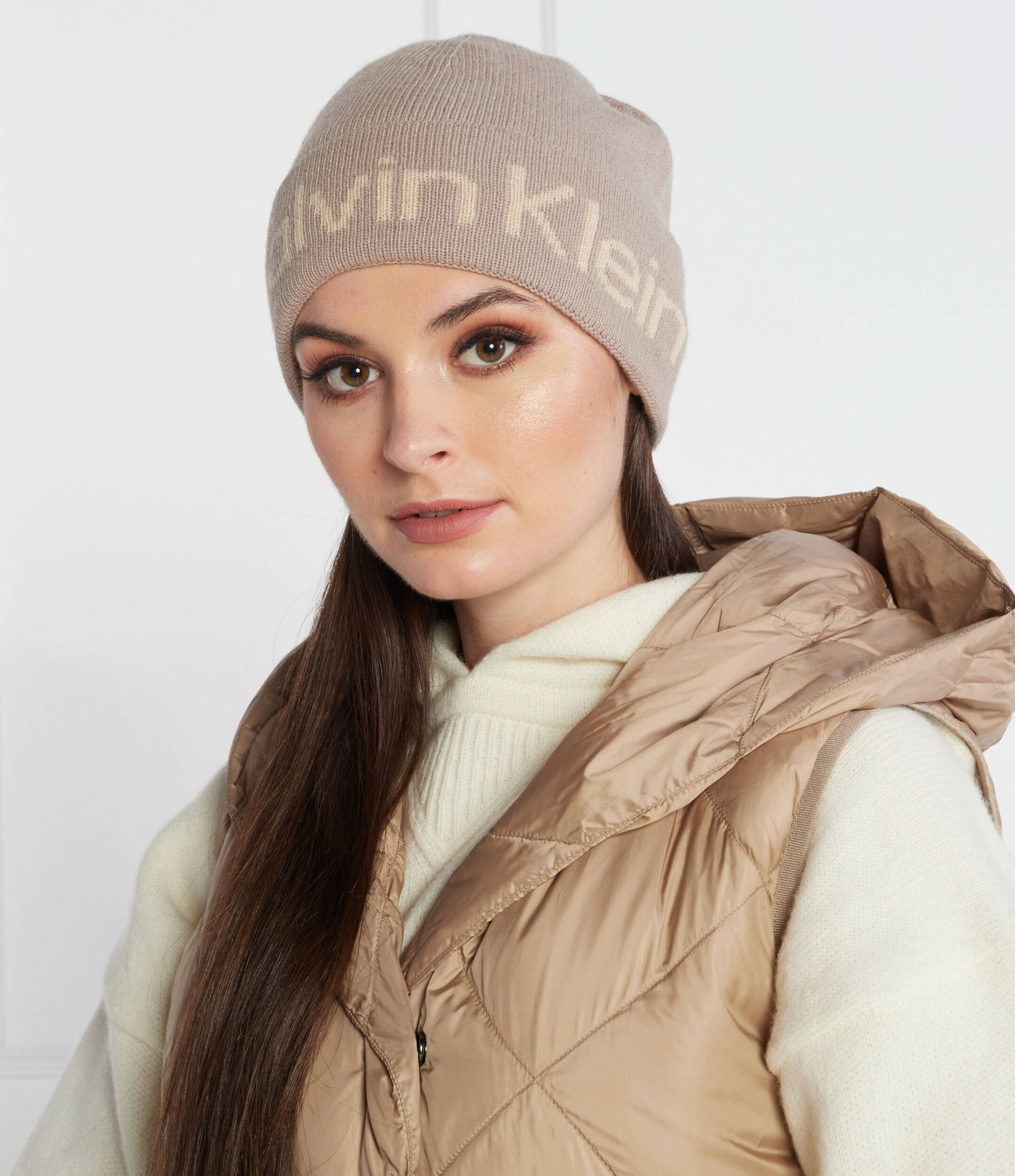 Calvin Klein Căciulă cu adaos de lână și cașmir