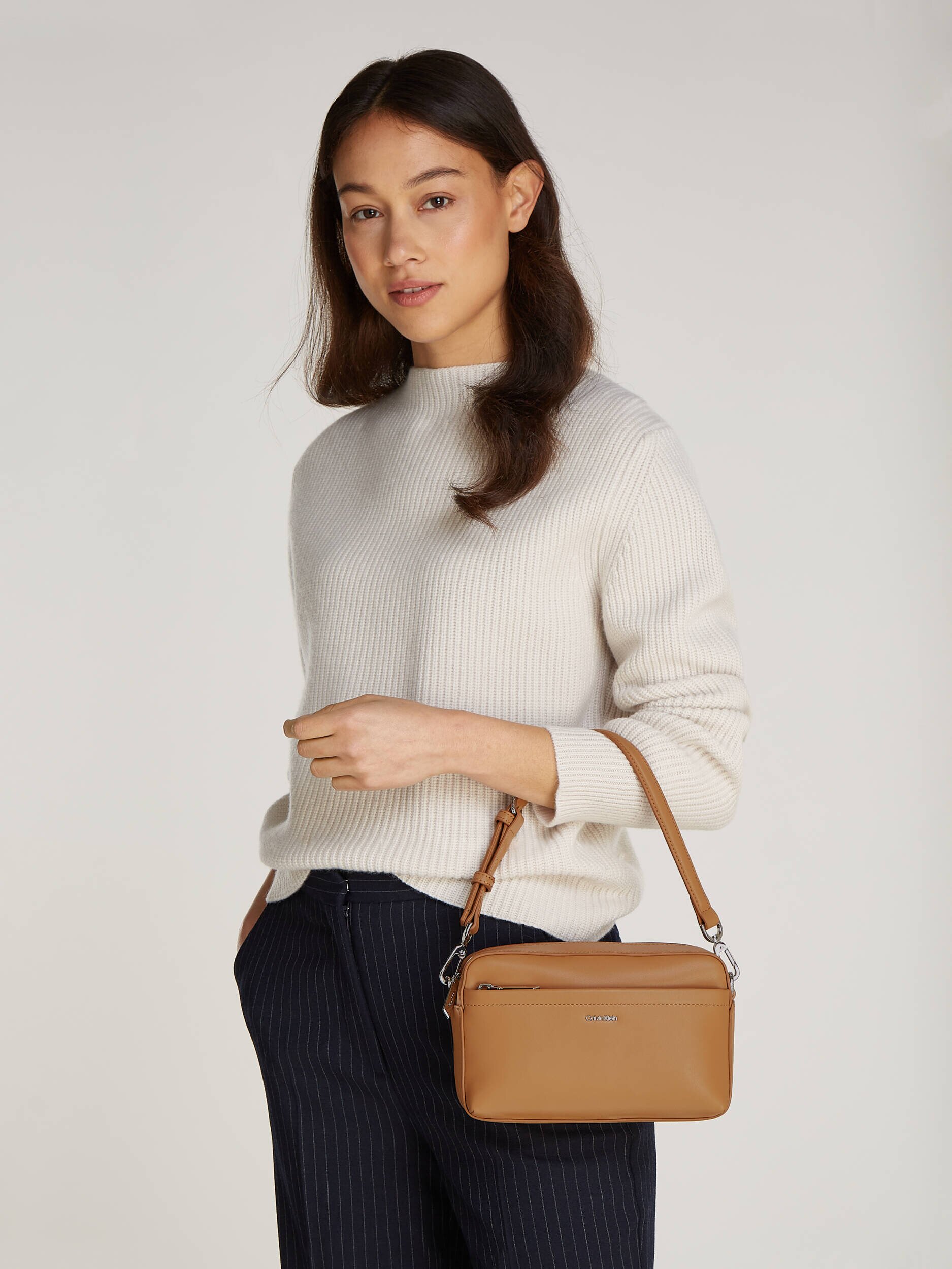 Calvin Klein Geantă poștaș