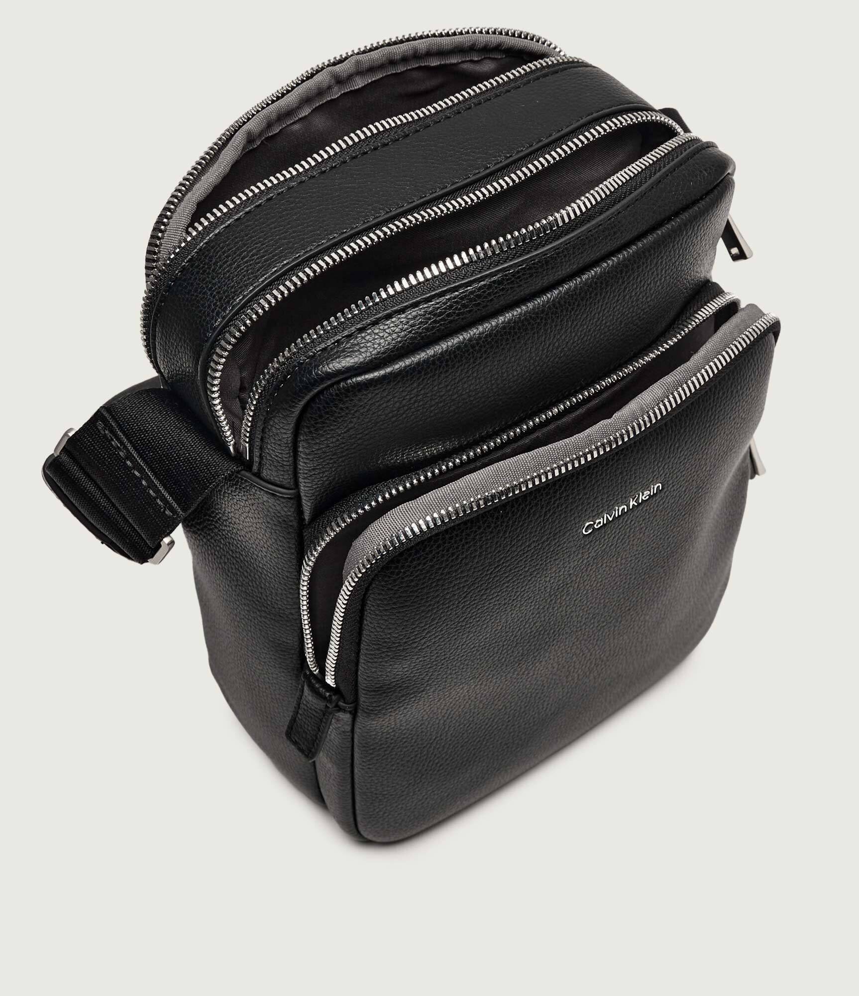 Calvin Klein Geantă reporter RAISED POCKET
