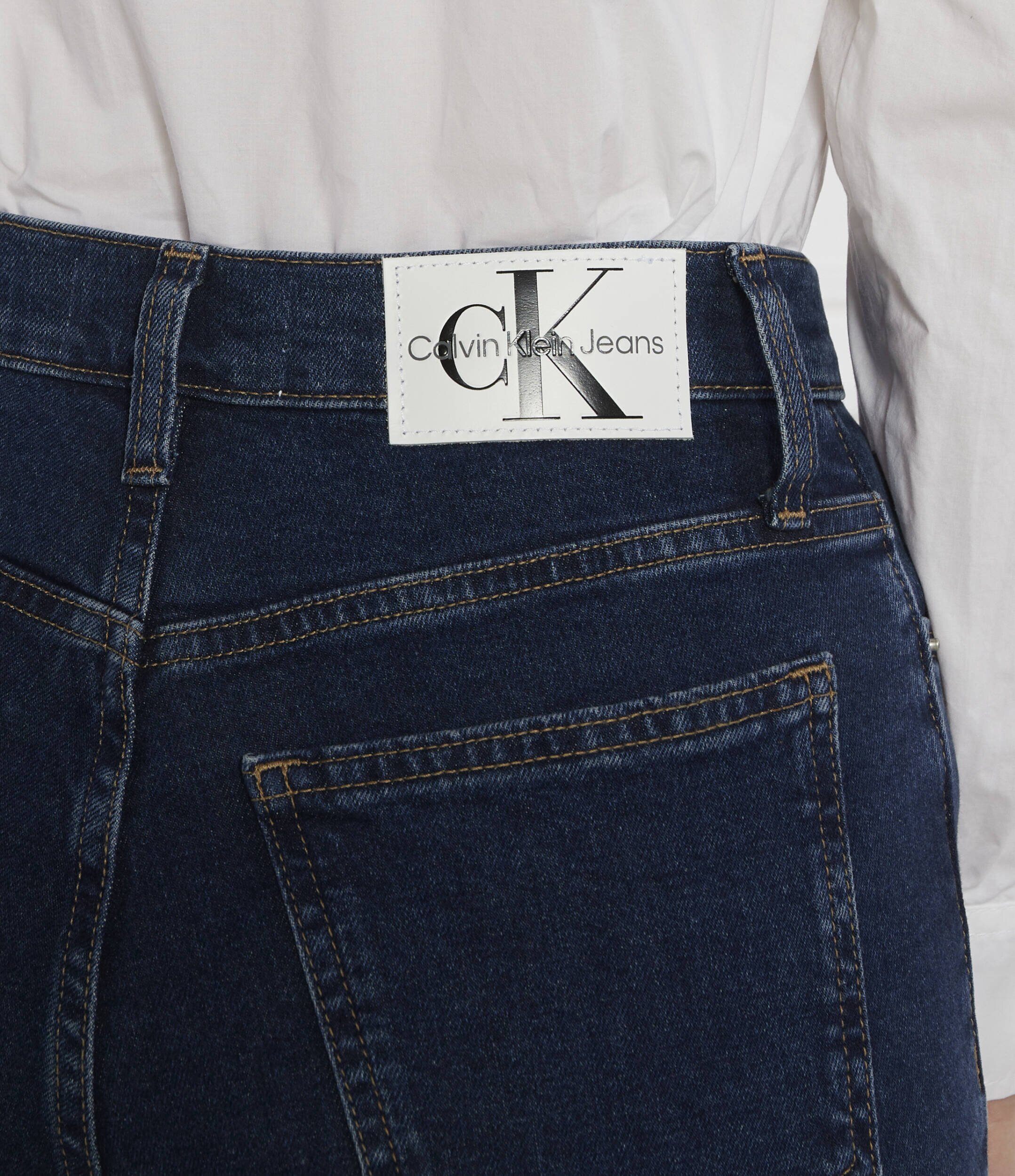 Calvin Klein Jeans Blugi MOM JEAN | Slim Fit