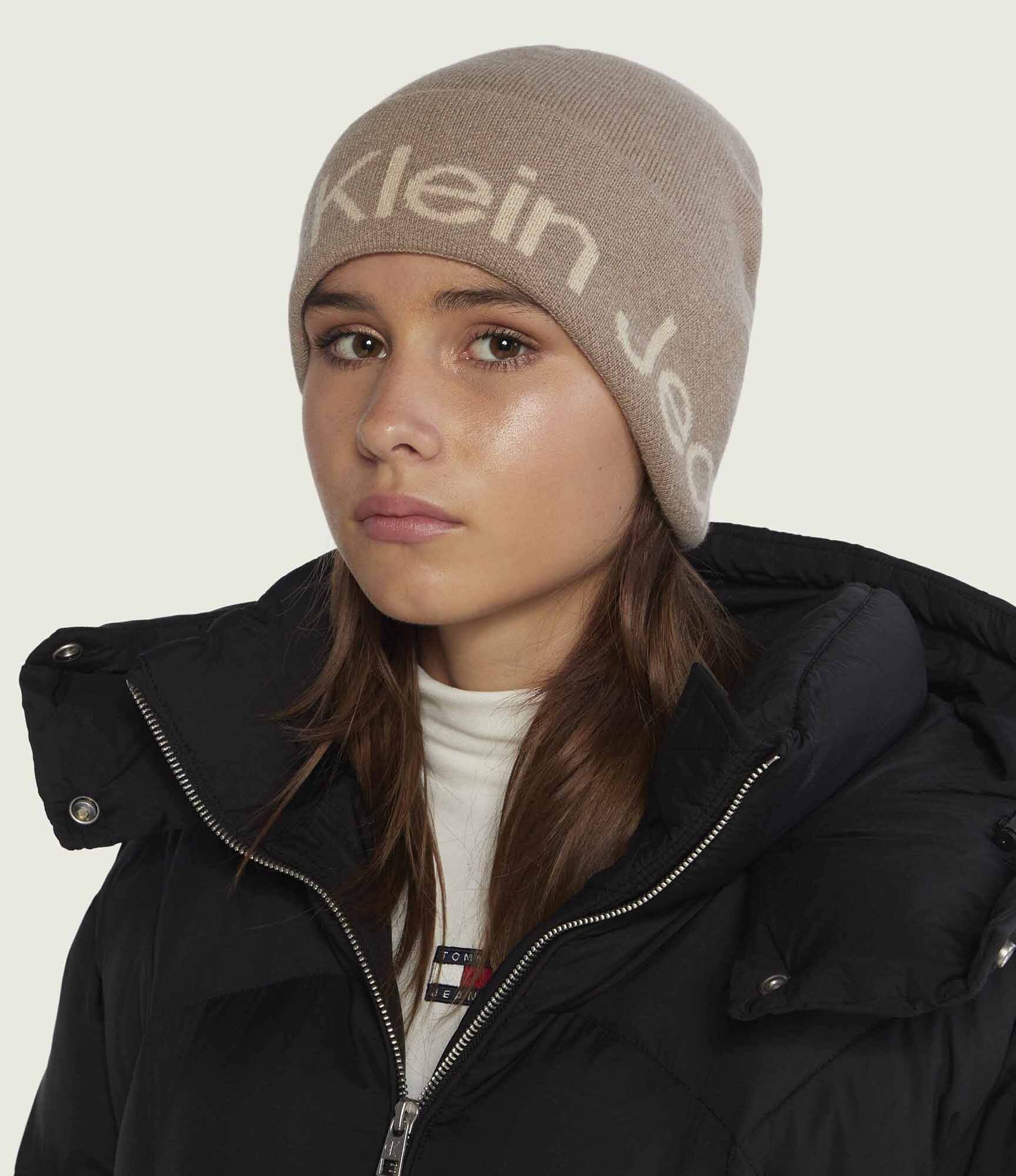 Calvin Klein Jeans Căciulă cu adaos de lână și cașmir