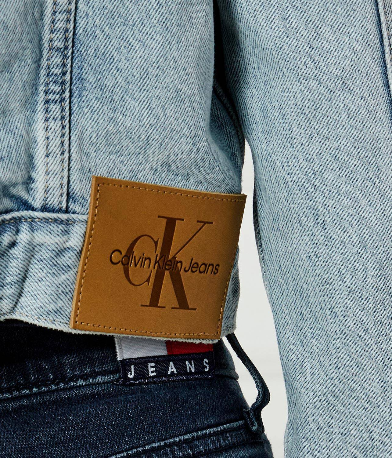 Calvin Klein Jeans De blugi geacă | Regular Fit
