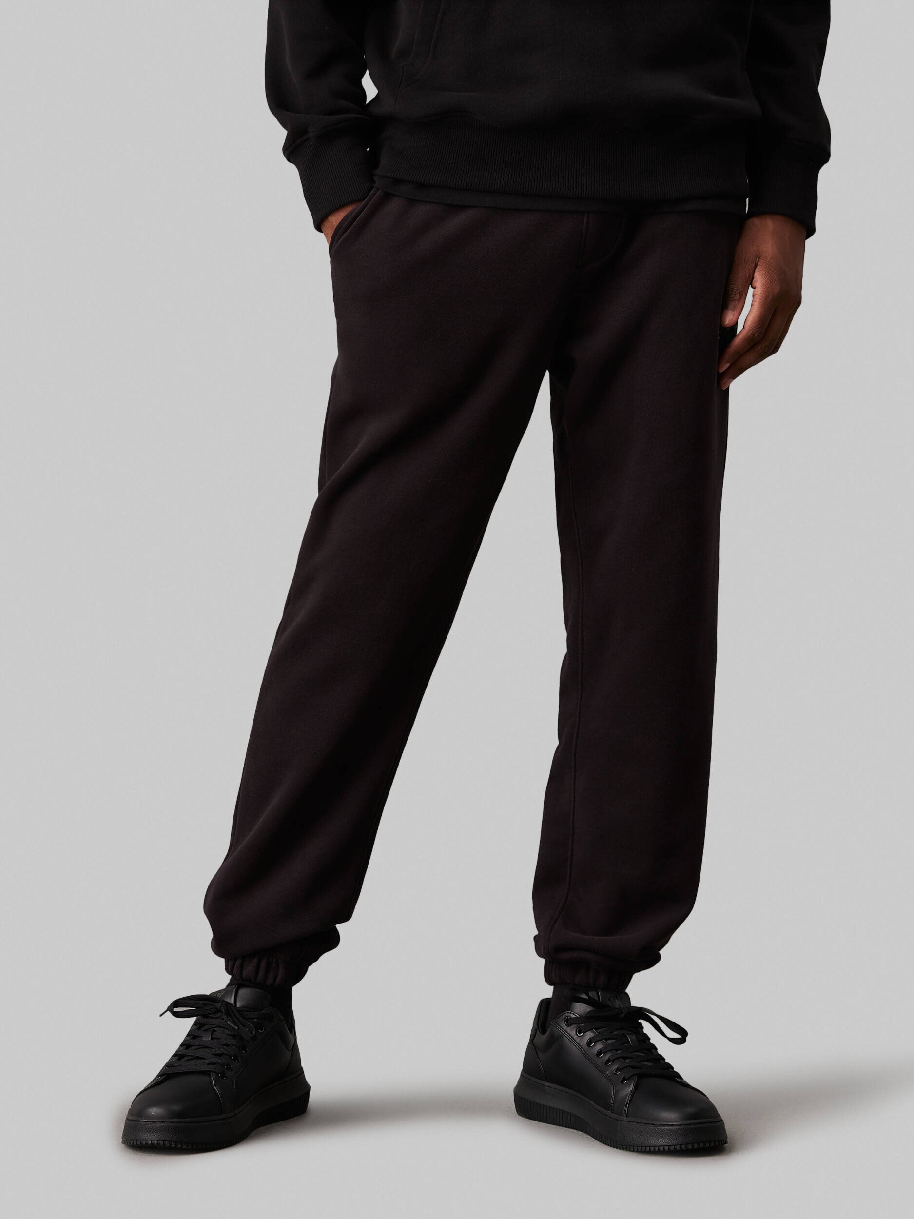 Calvin Klein Jeans Pantaloni de trening CHENILLE | Regular Fit