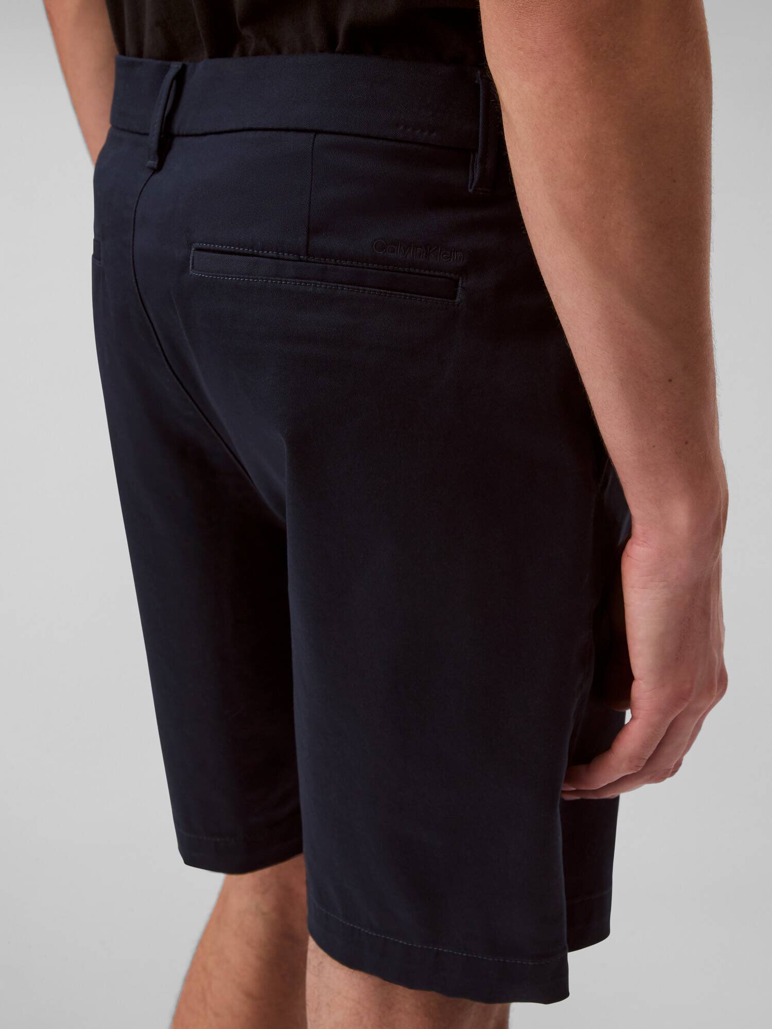 Calvin Klein Pantaloni scurți chino | regular fit