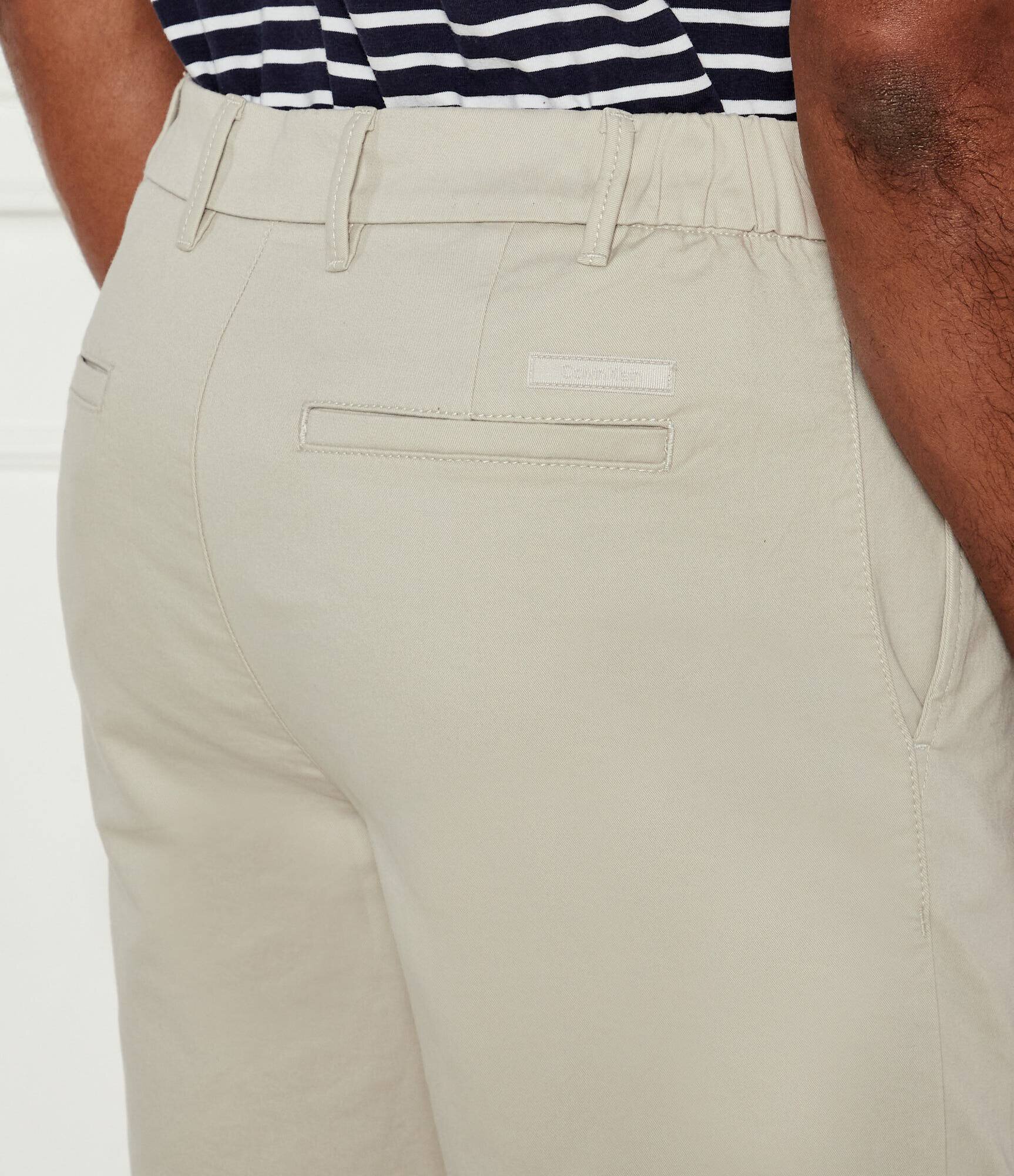 Calvin Klein Pantaloni scurți chino | regular fit