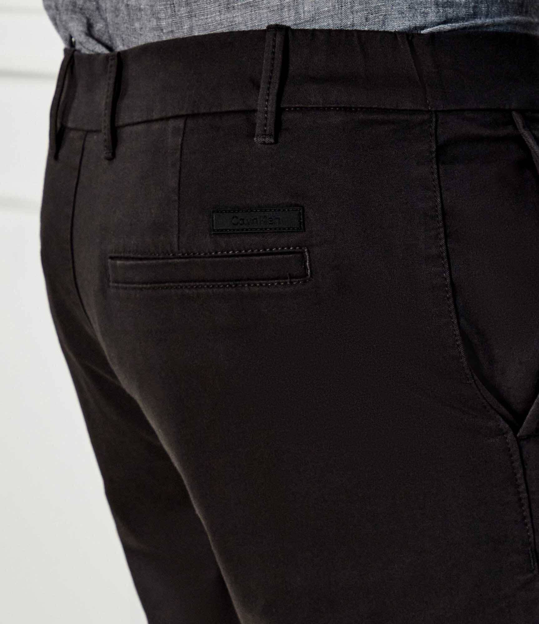 Calvin Klein Pantaloni scurți chino | regular fit