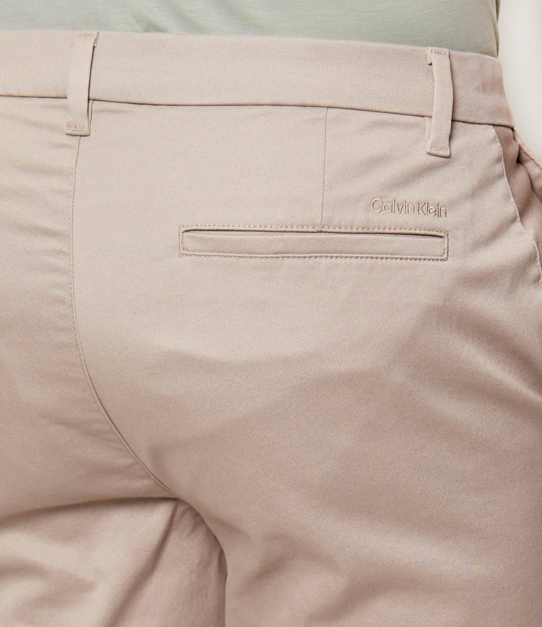 Calvin Klein Pantaloni scurți chino | Slim Fit